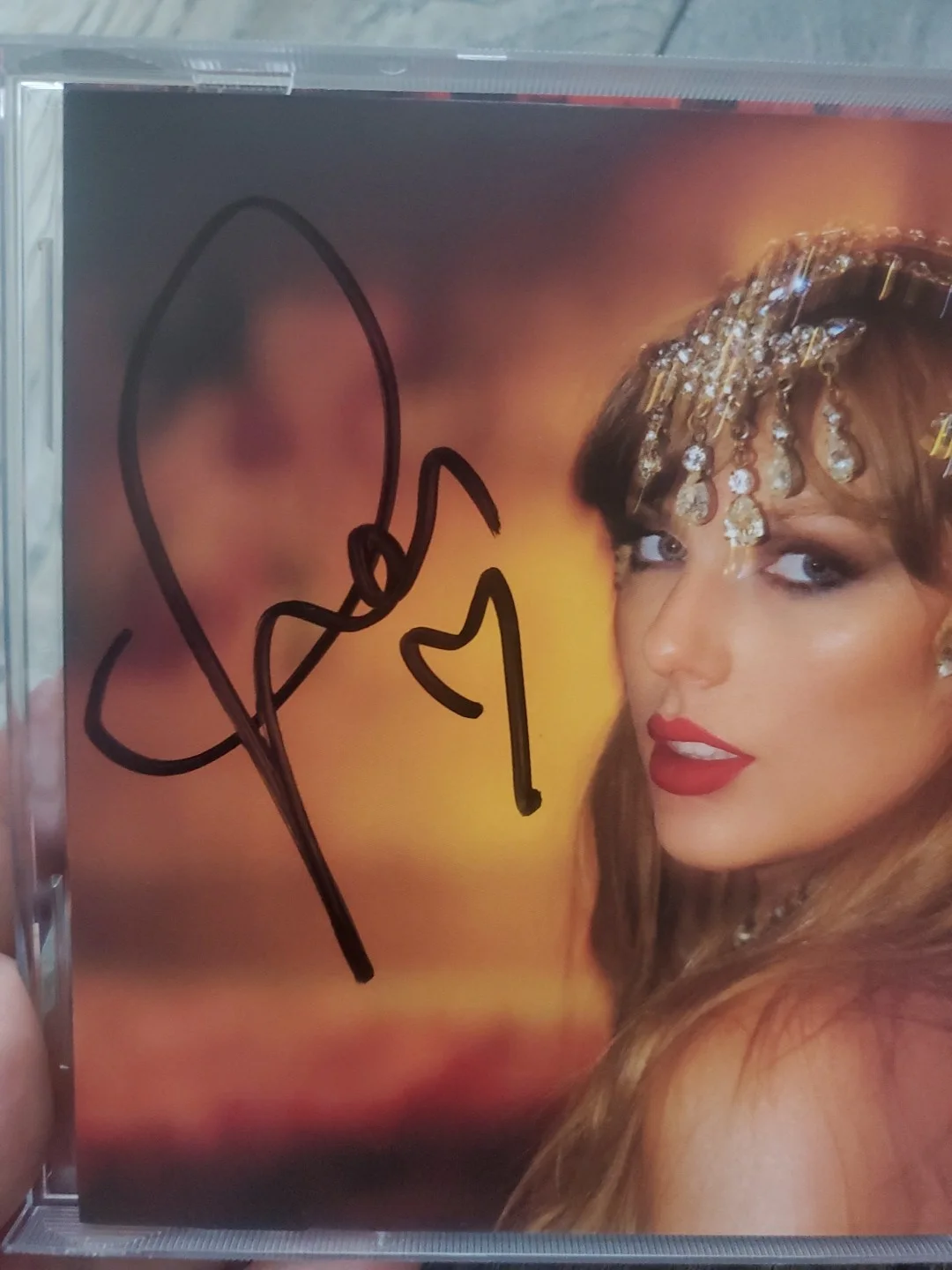 Taylor Swift Signed TLOAS #1 Unique Heart, image 3