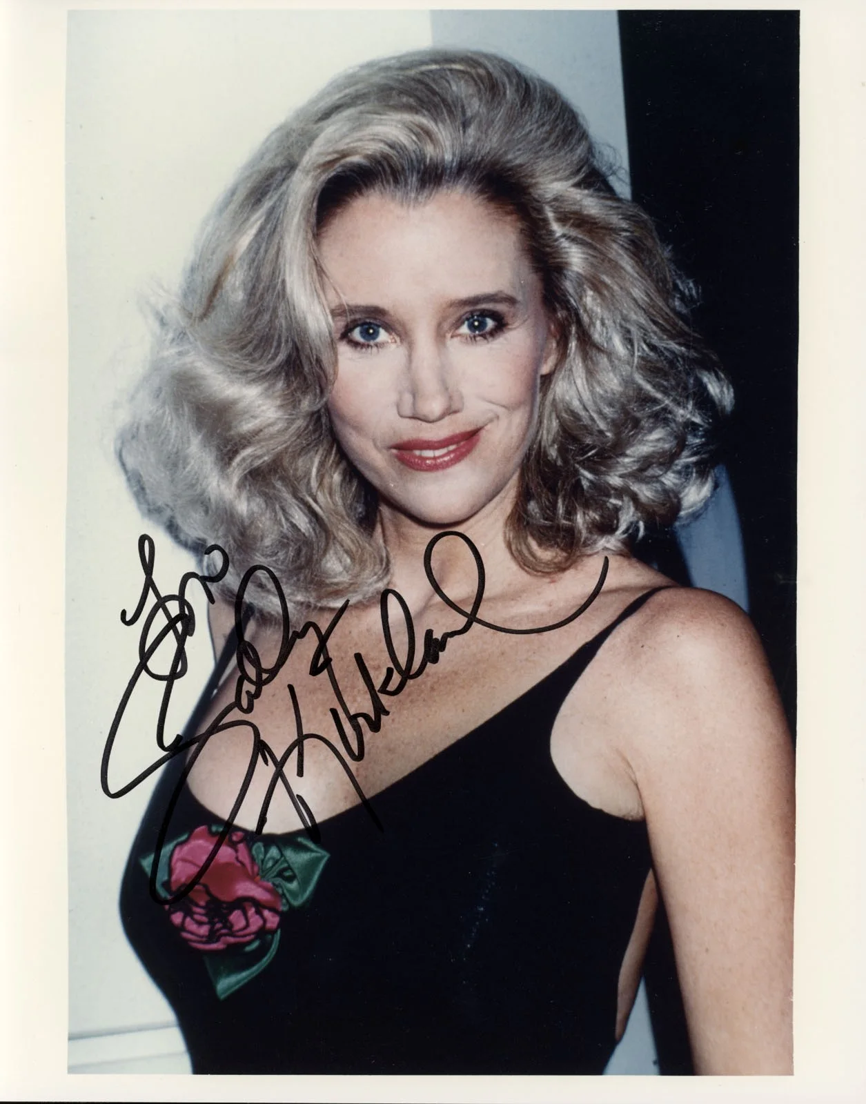 Sally Kirkland — Sally Kirkland signed color 8"x10" close up photo in a swimsuit w/Coa