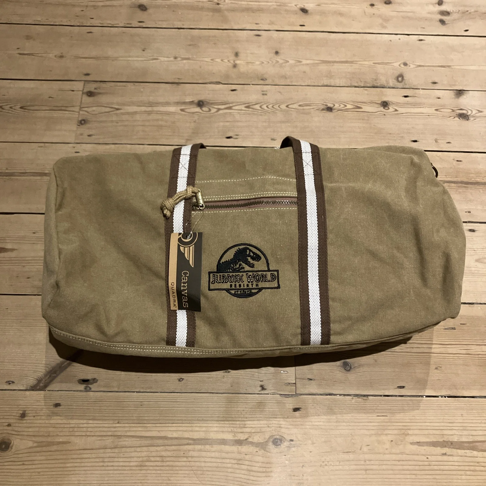 Jurassic World Rebirth Exclusive Cast And Crew Gift Canvas Hold-all With Logo, image 2