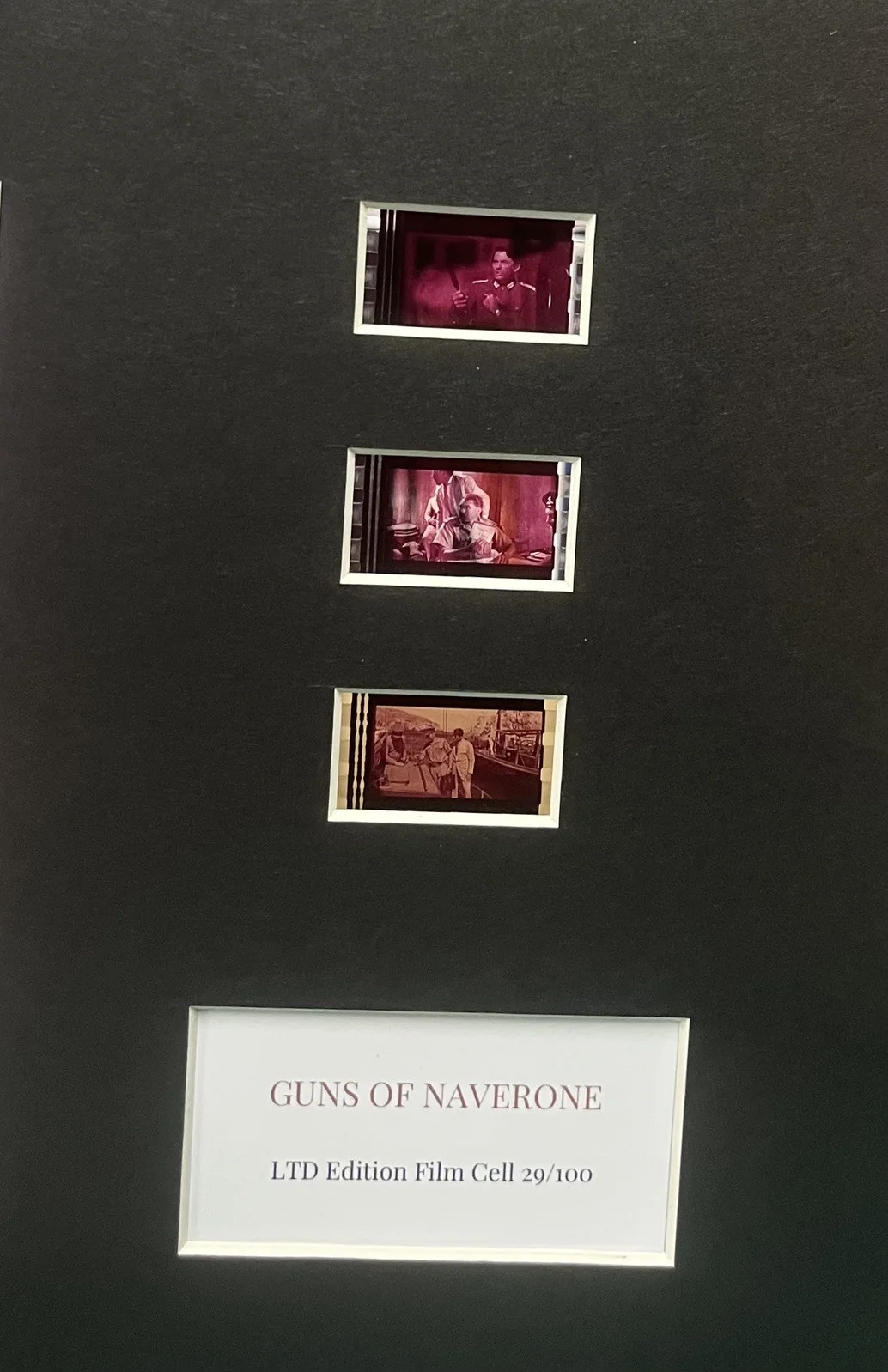 The Guns of Navarone. Gregory Peck Film Cell MOUNTED Display, изображение 3