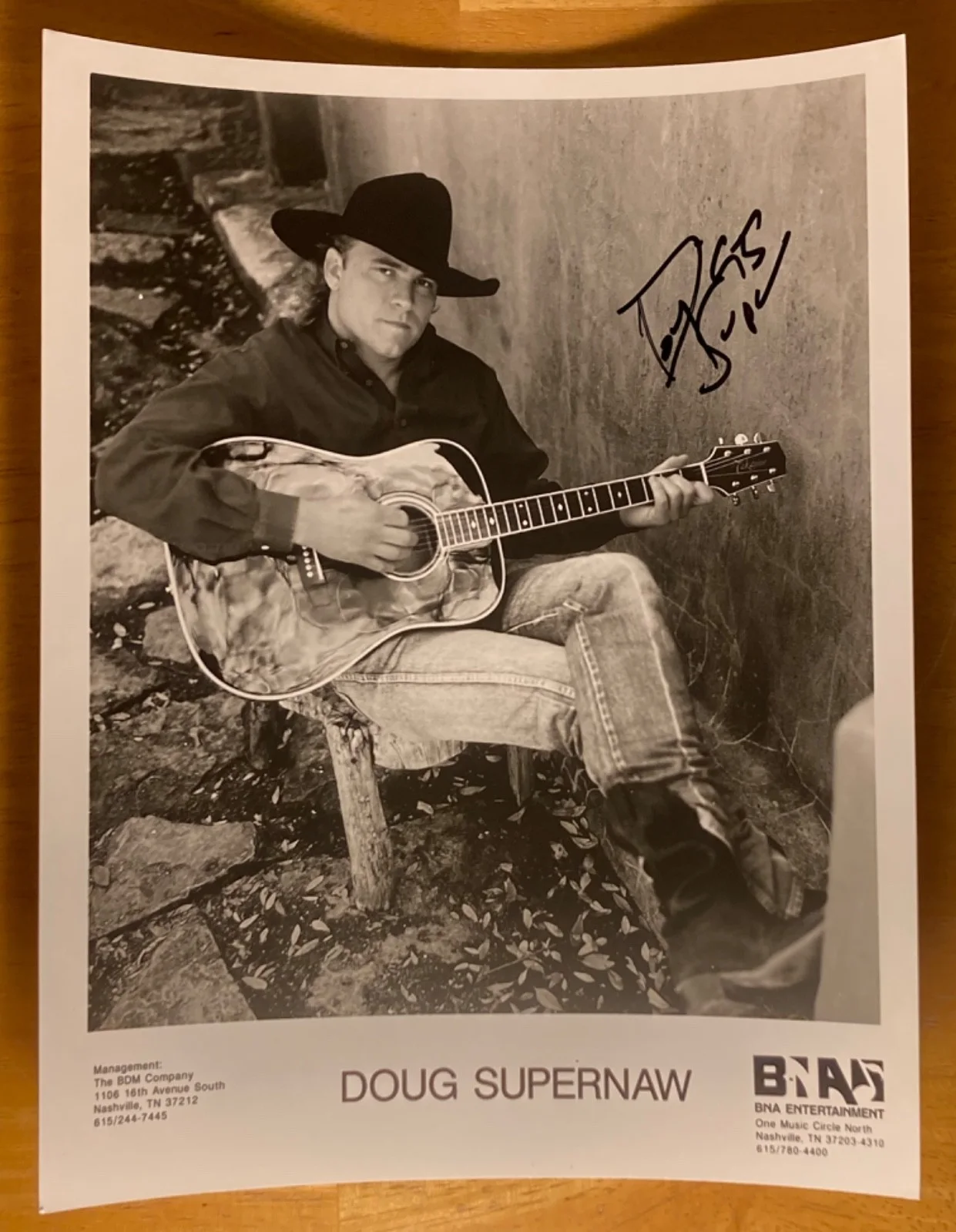 Hand SIGNED Doug Supernaw 8x10 Press Photo - BNA Agency B&W, изображение 2