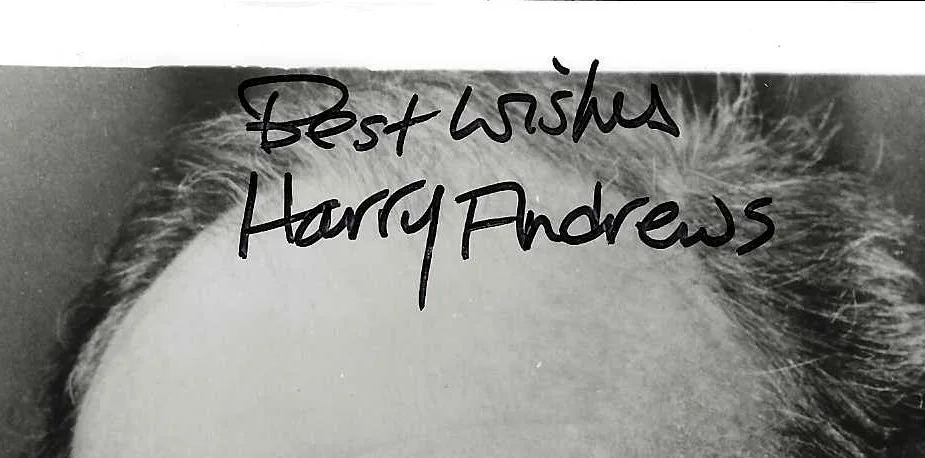 HARRY ANDREWS — HARRY ANDREWS SIGNED 8X10 PHOTO 1956 MOBY DICK "STUBB" ENGLISH ACTOR DECEASED, изображение 2
