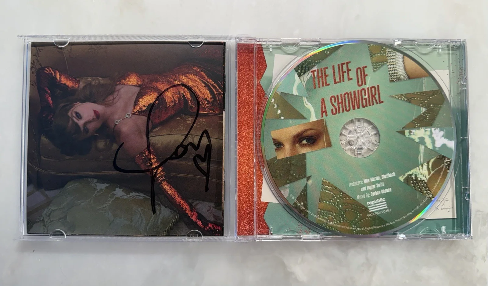 Taylor Swift Signed TLOAS CD Photo 2 + Midnights CD Photo Wood Picture Frame, изображение 2
