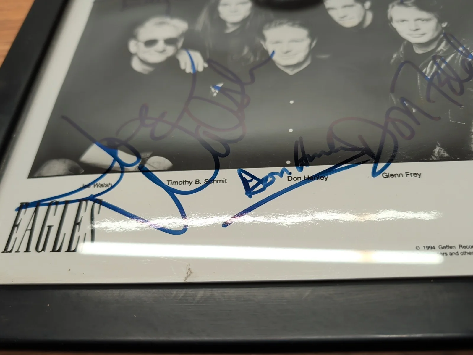 The Eagles Signed Autograph Photo All 5 With COA 8x10 Picture Hell Freezes Over, image 3