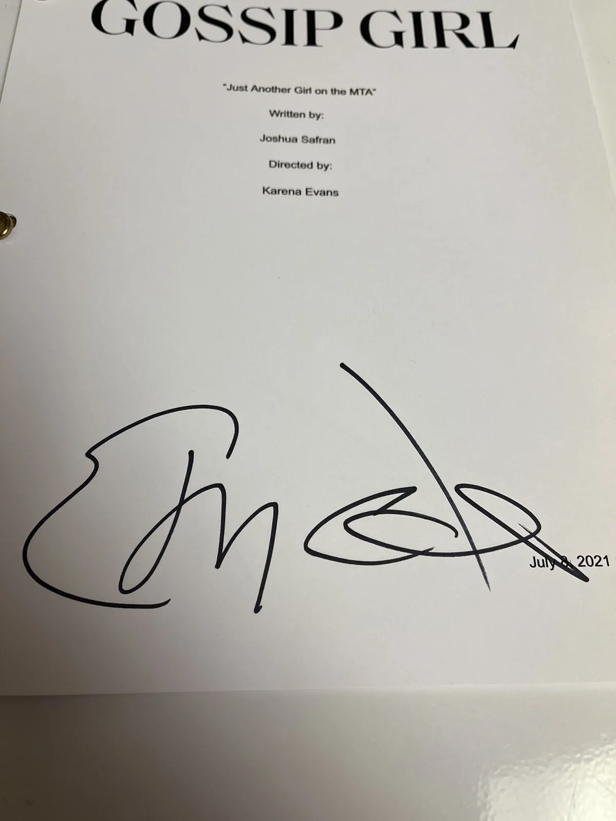 Evan Mock — EVAN MOCK SIGNED AUTOGRAPHED GOSSIP GIRL FULL EPISODE PILOT SCRIPT RARE AKI, image 3