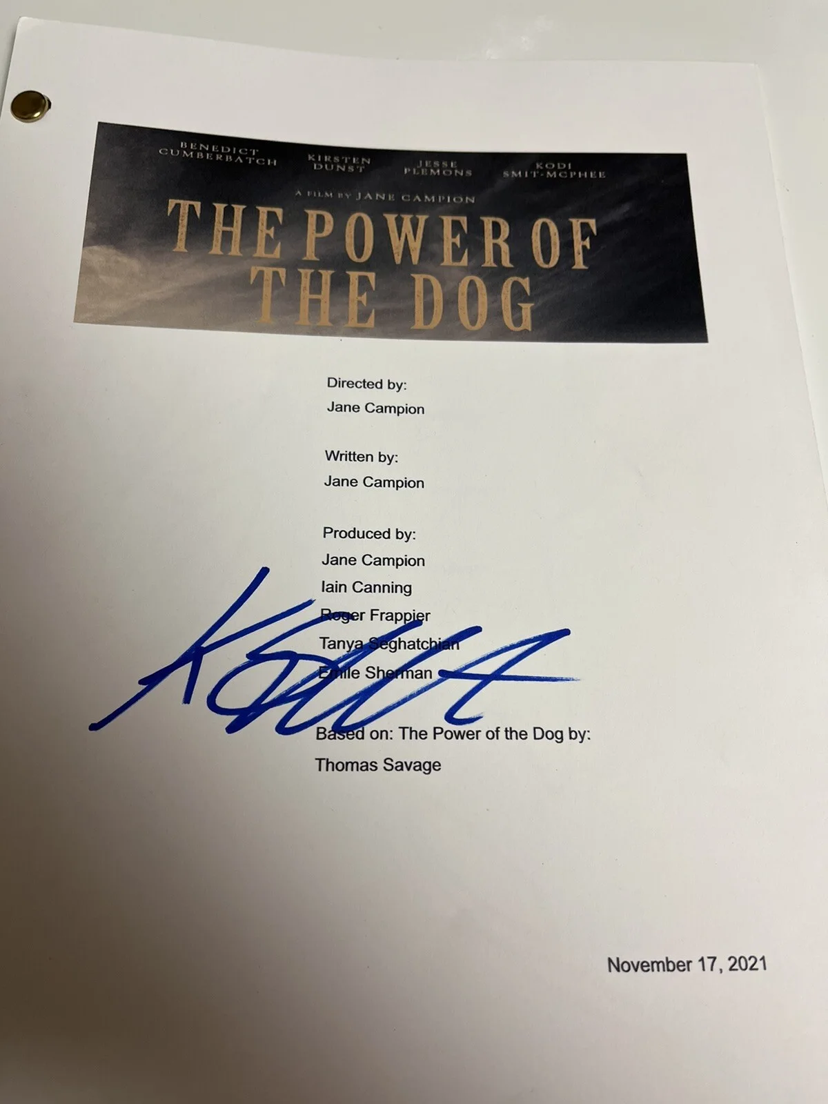 Kodi Schmidt Mcphee — KODI SCHMIDT MCPHEE SIGNED AUTOGRAPHED THE POWER OF THE DOG FULL MOVIE SCRIPT, image 2