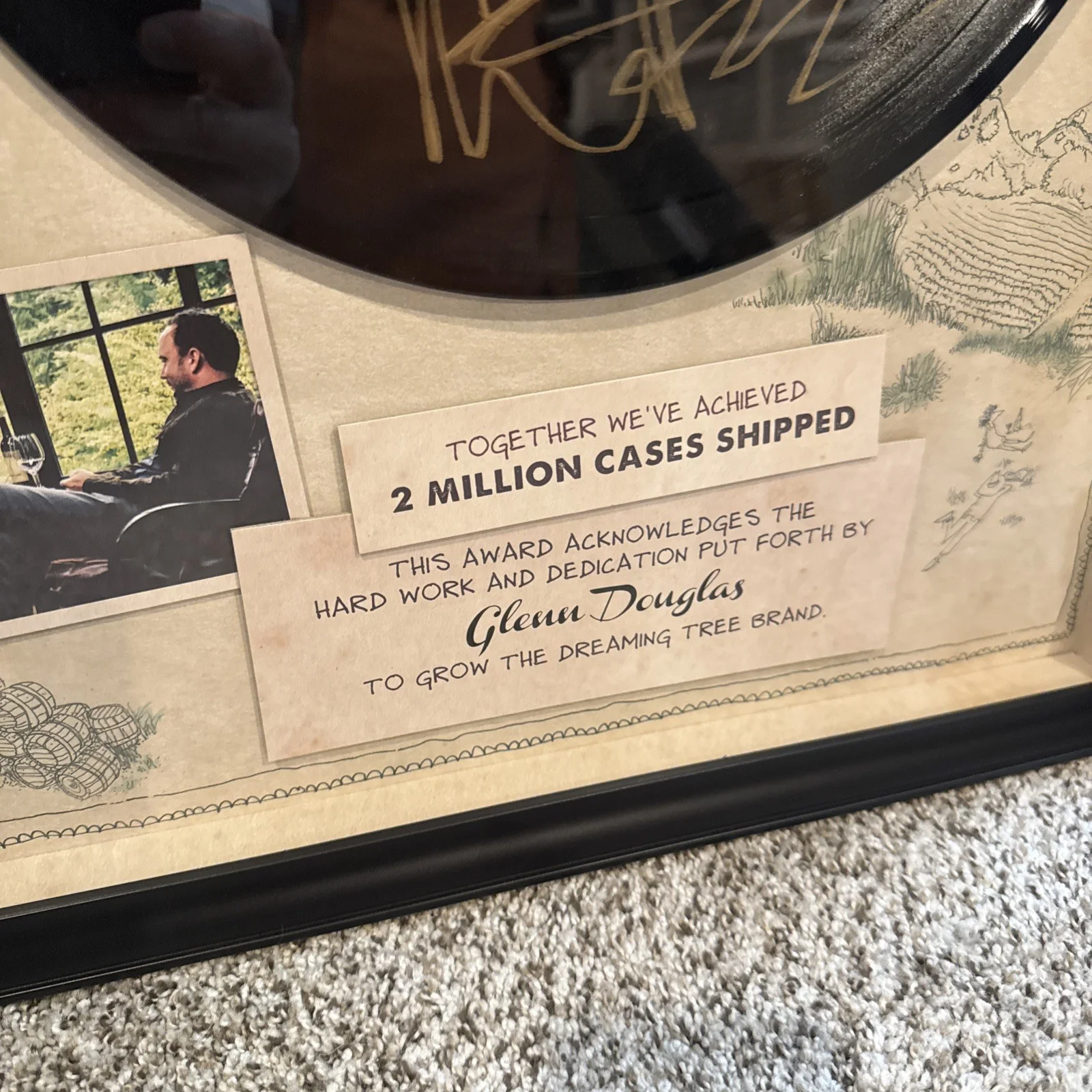 Dave Matthews And Sean McKenzie Signed Autograph Dreaming Tree Wines Album, изображение 4