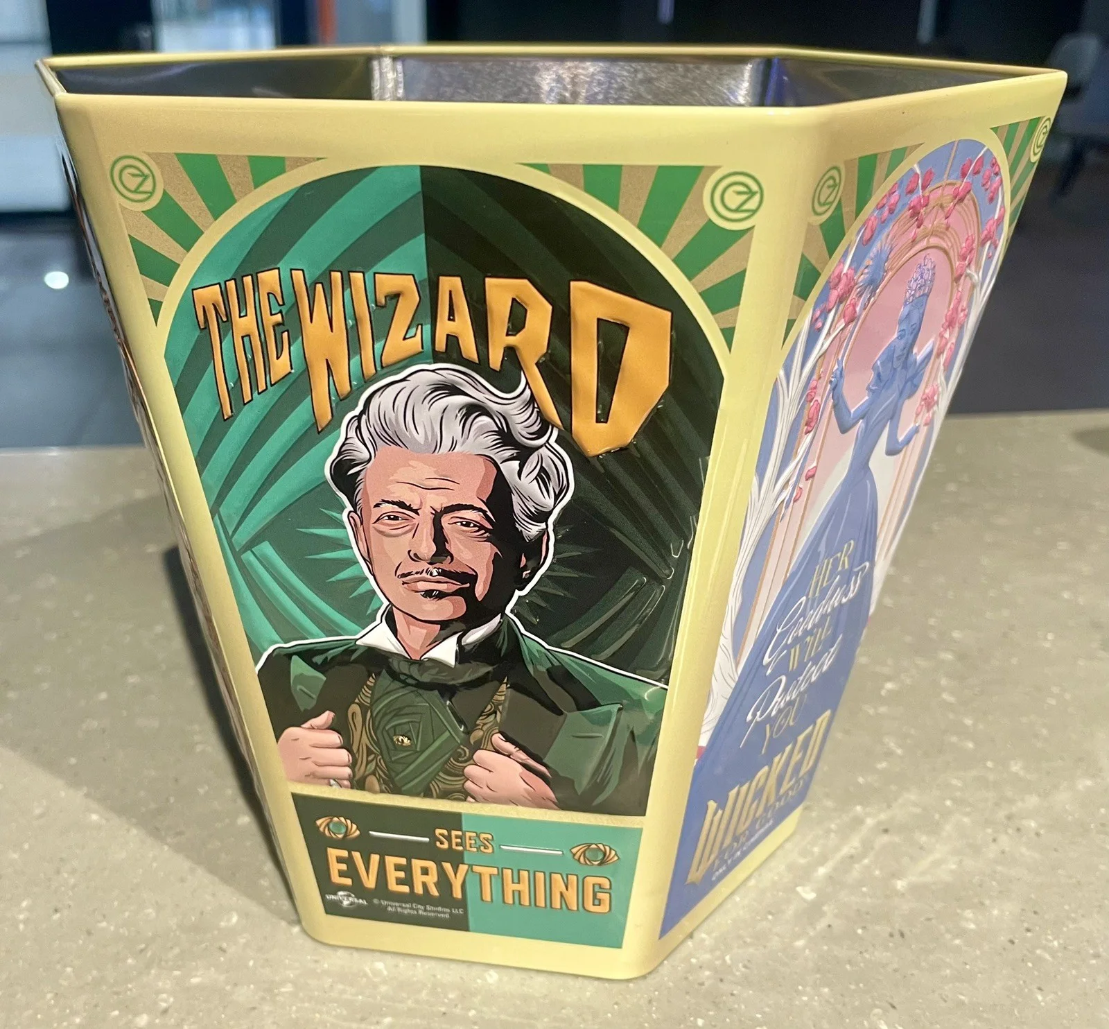 Wicked For Good UK Cinema Glinda Elphaba Hexagonal Tin Popcorn Bucket Brand New, изображение 3