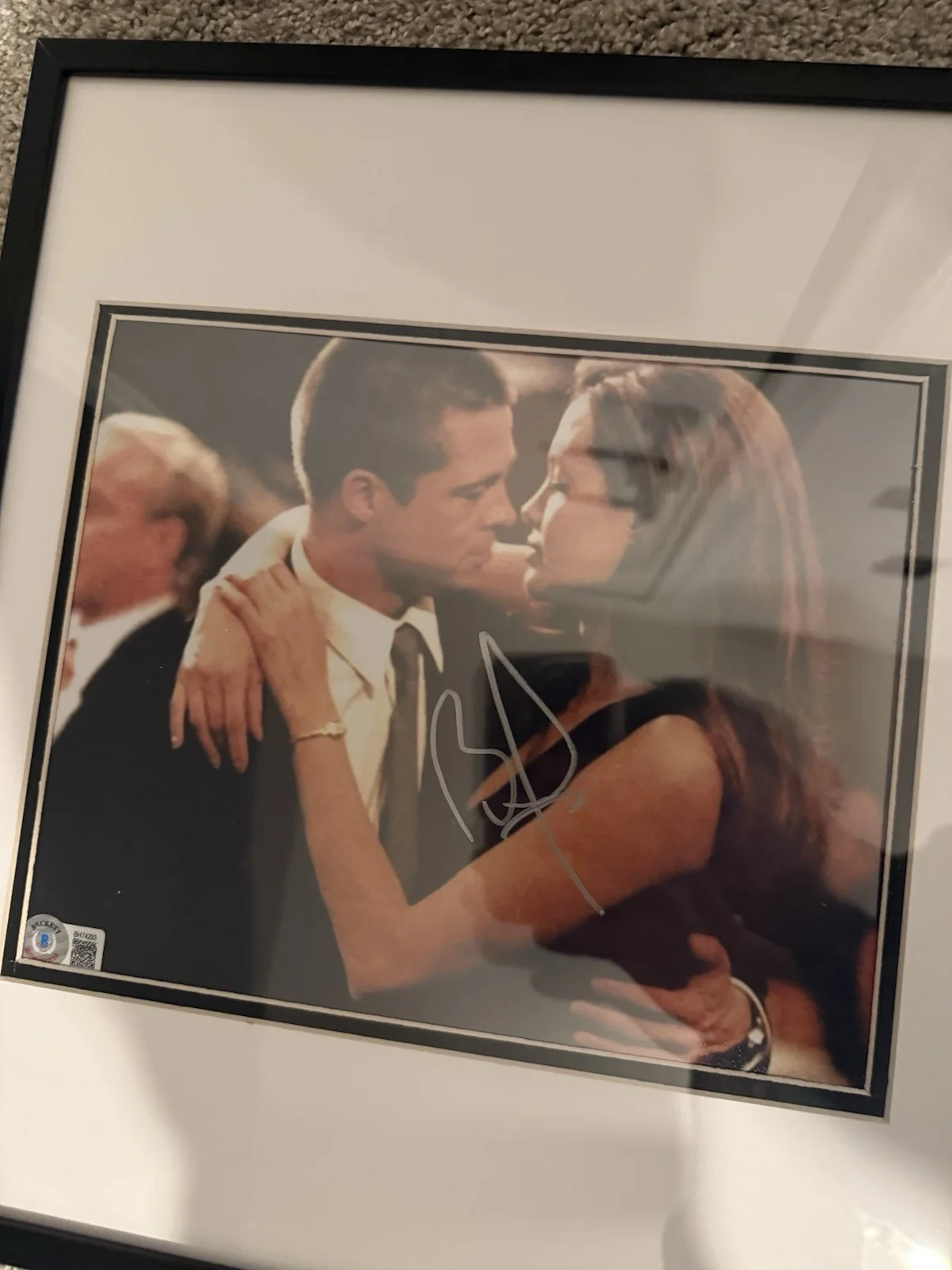 Brad Pitt — Brad Pitt / Angelina Jolie Signed Framed Display W/Beckett COA MR SMITH, image 2