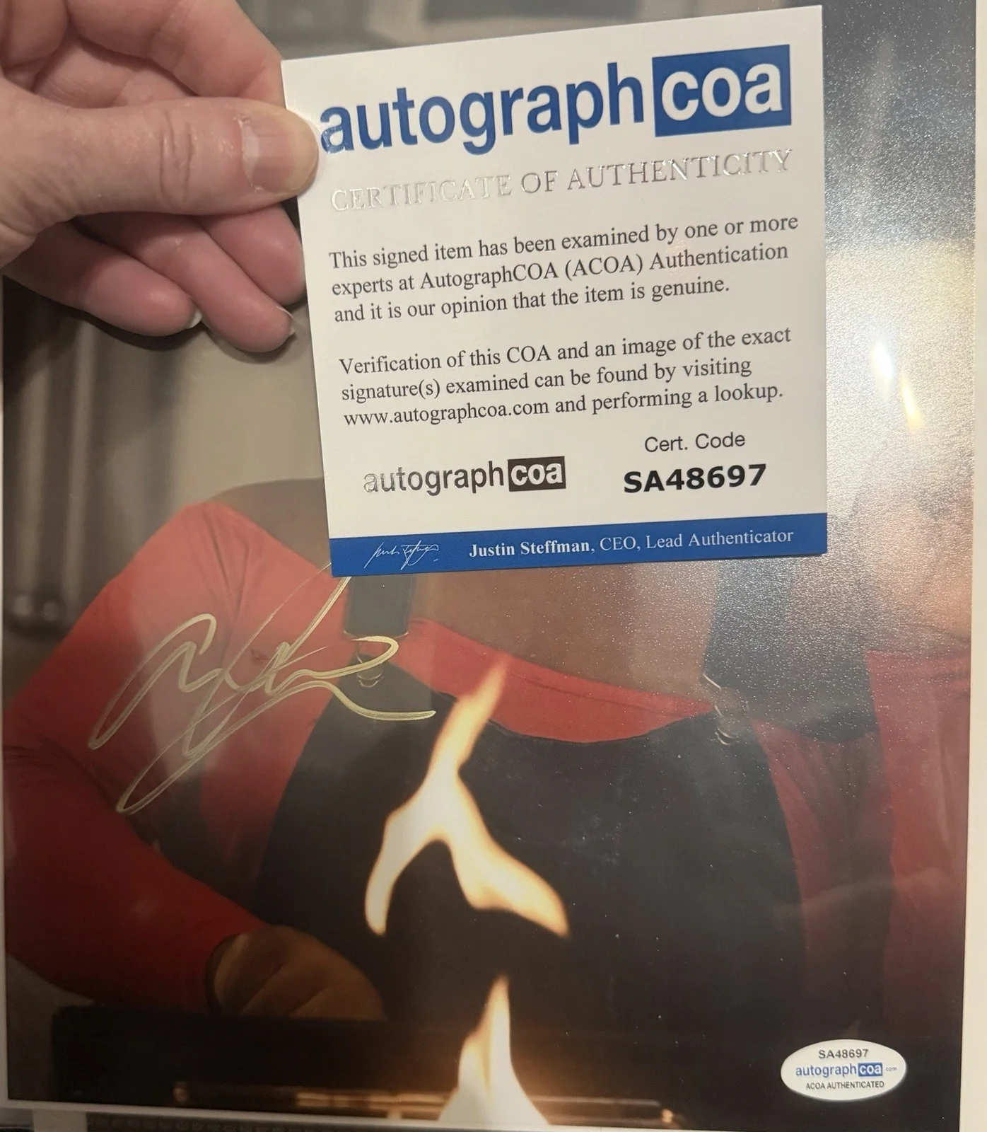 Alex Newell — Alex Newell Zoey's Extraordinary Playlist Autographed Signed 8x10 Photo ACOA, изображение 4
