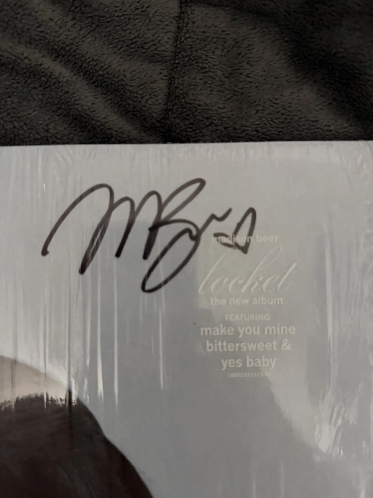 Madison Beer Signed Cover Locket Vinyl signed on sleeve. SUPERVINYL, изображение 2