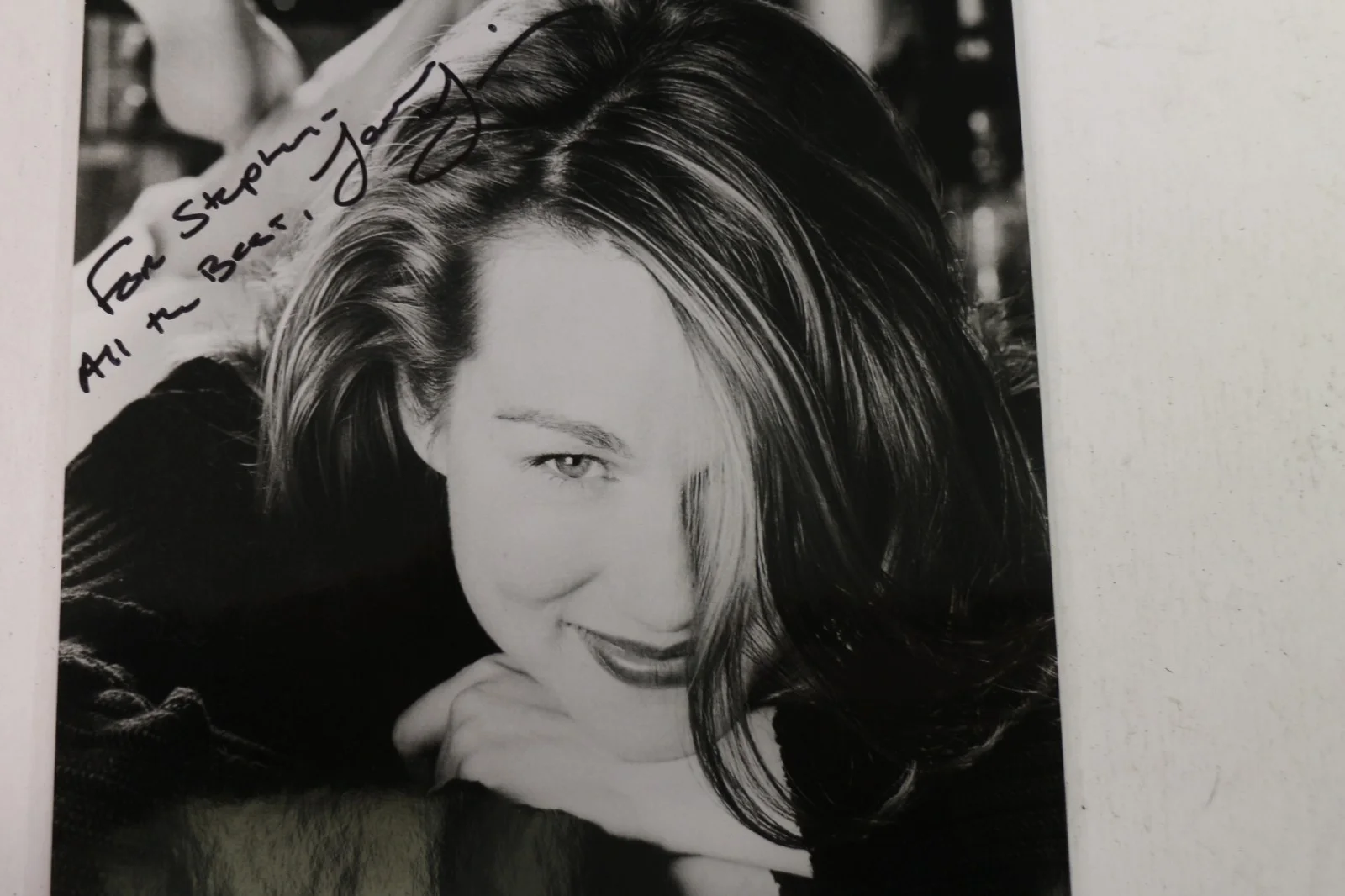 Laura Linney — Laura Linney autographed Studio Photo 8x10, image 3