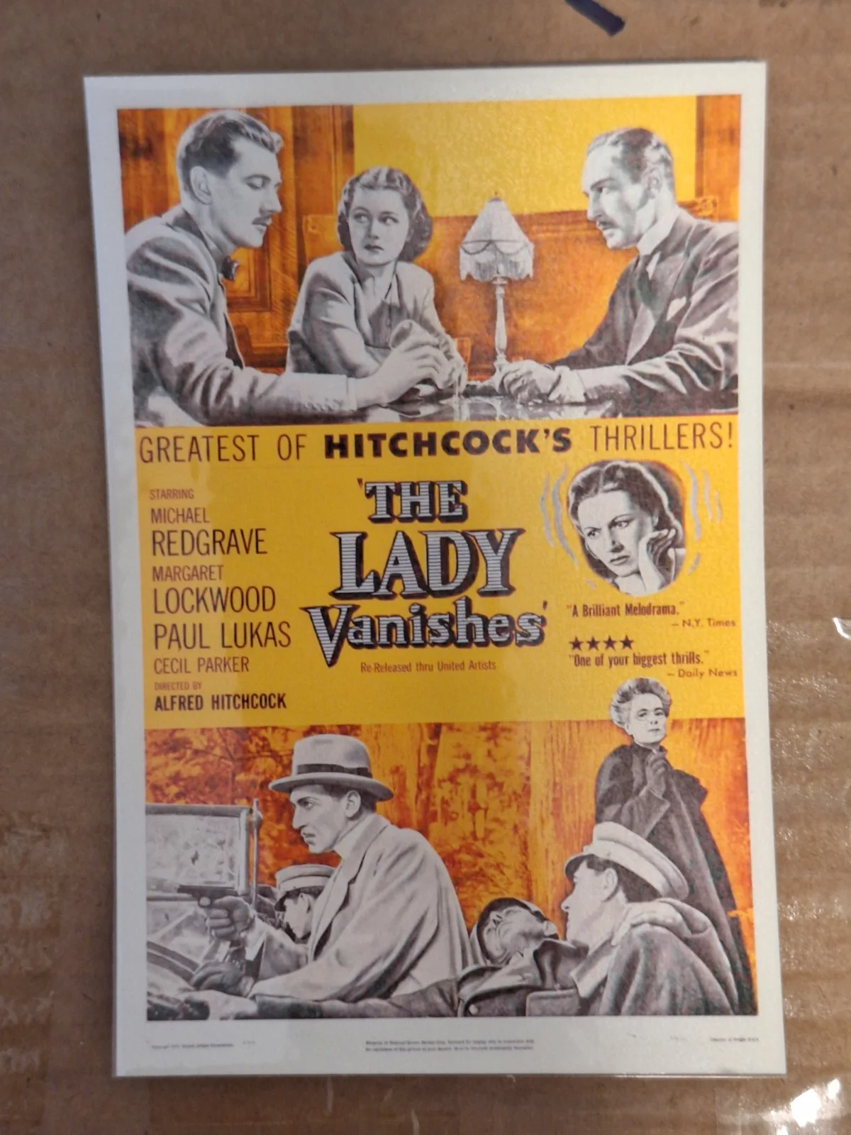 VINTAGE Inspired "The Lady Vanishes" 1938 Film Poster High Art Modern Postcard, изображение 2