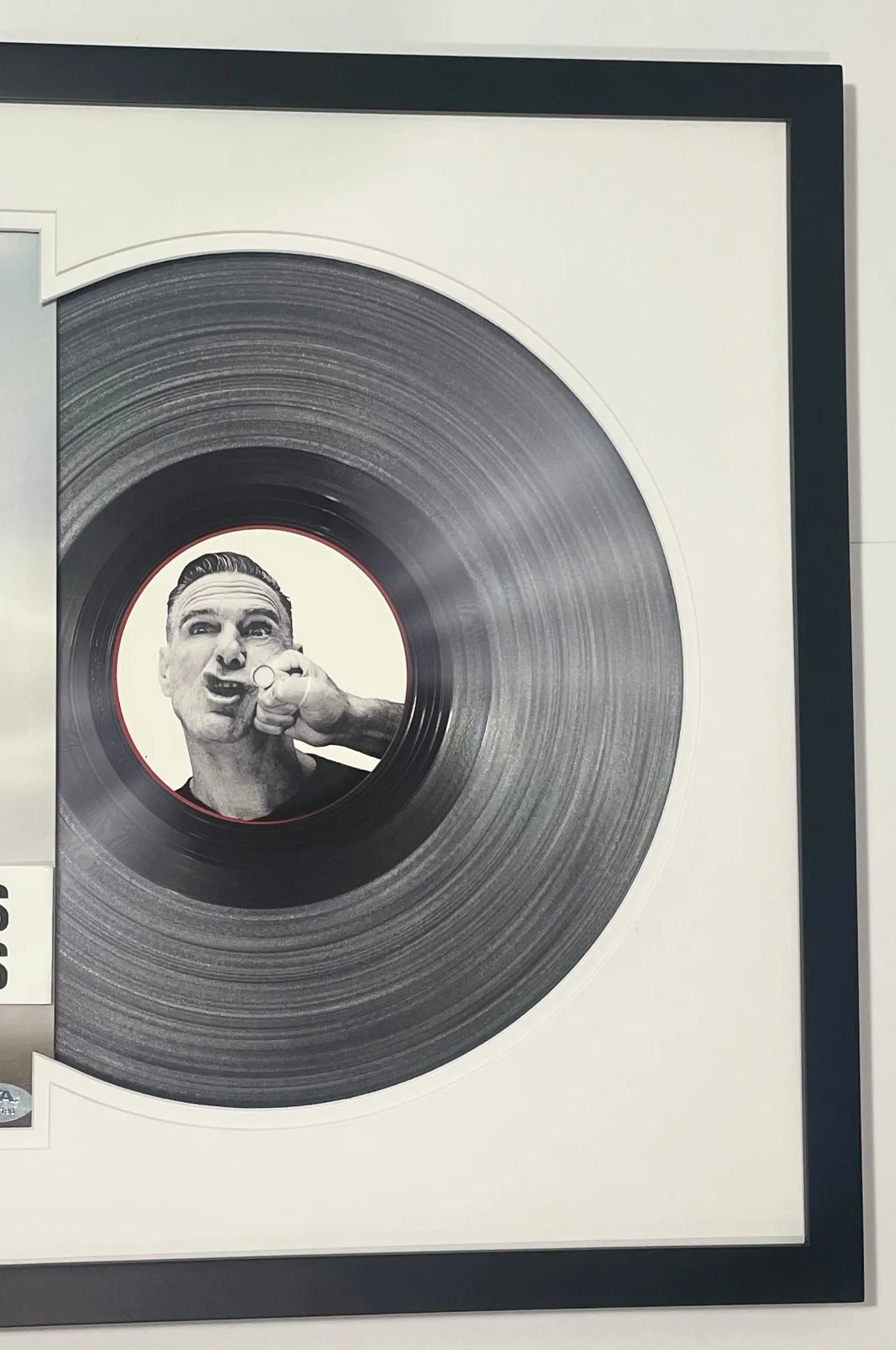 Bryan Adams Signed Vinyl “Roll With The Punches” LP - PSA COA - Photo Proof RARE, изображение 3
