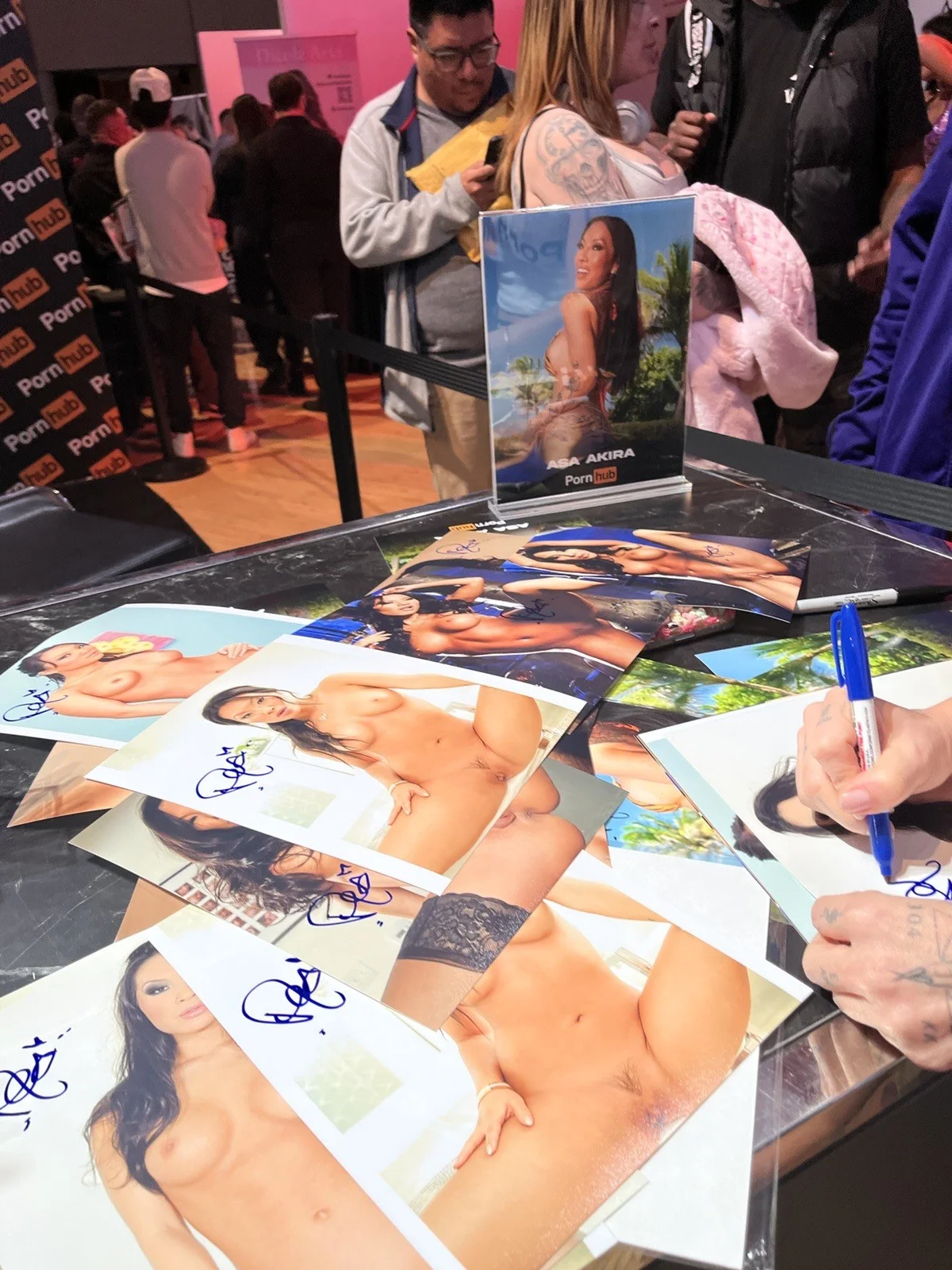 Asa Akira Signed Photo 8x10 Guaranteed Authentic 8, image 2