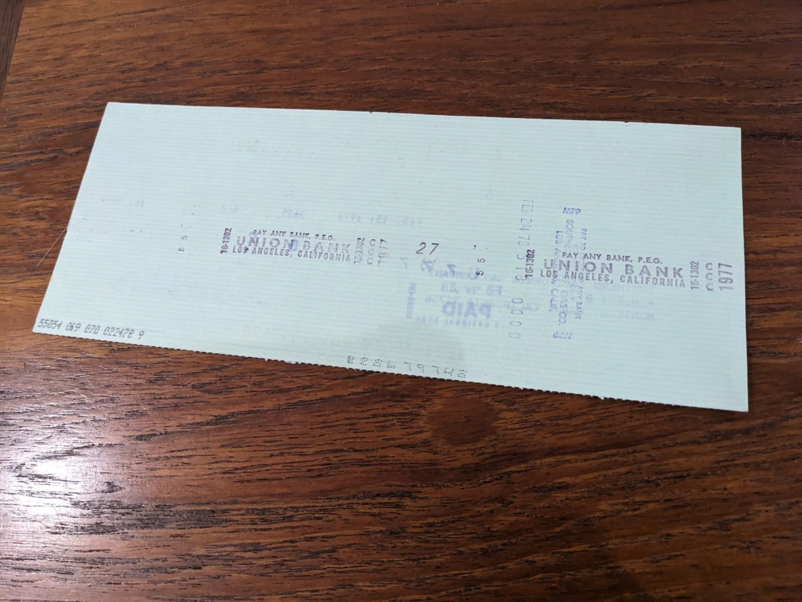 Elizabeth Montgomery Signed Check in BOLD BLUE Vintage Authentic Bewitched RARE, image 3
