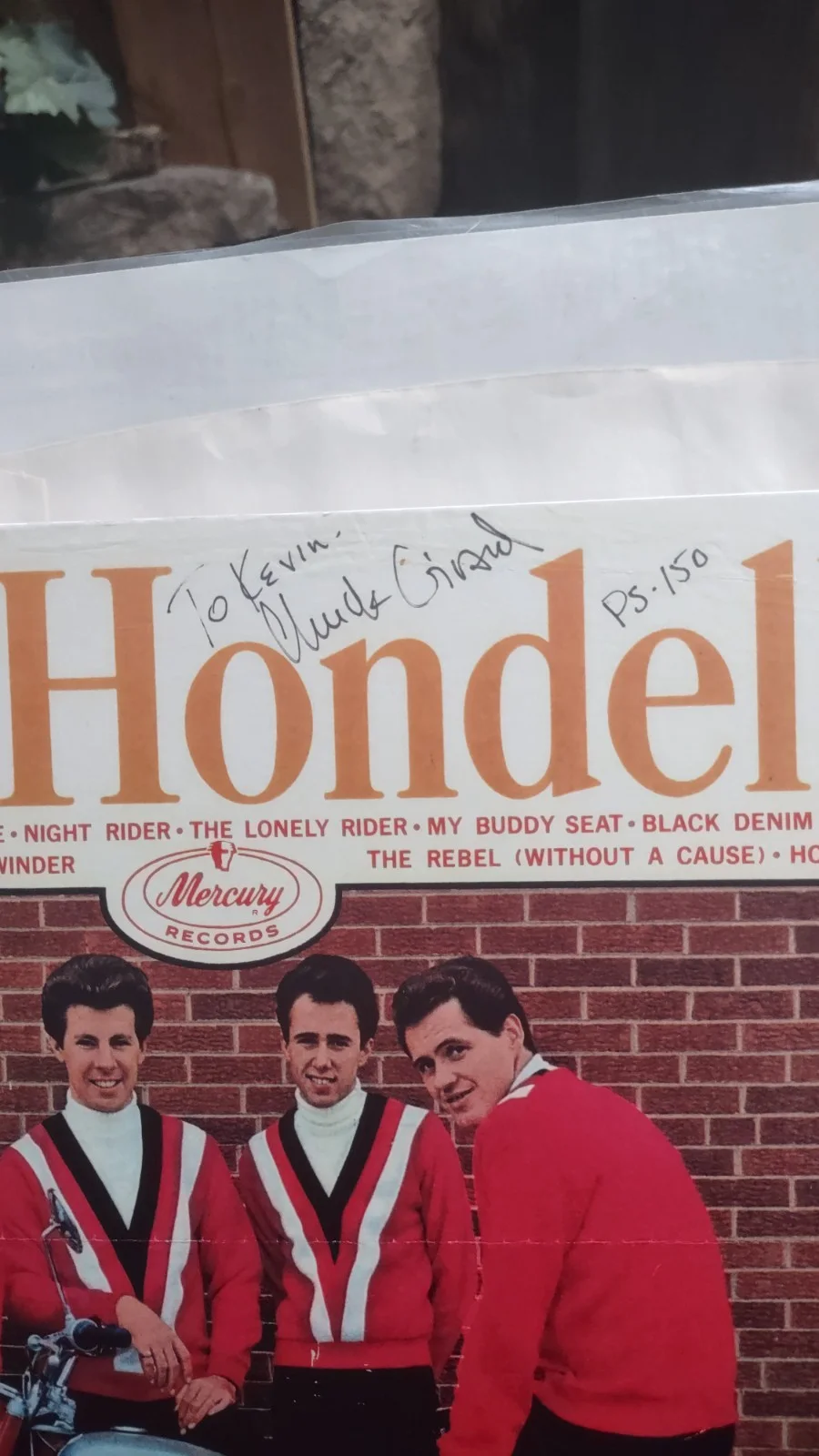 The Hondells - Signed By Guitarist Chuck Gerrard With 45 Record, изображение 2