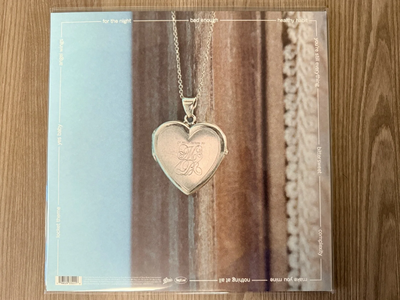 Madison Beer Signed Autographed On Cover Locket Vinyl SHIPS FAST, image 2