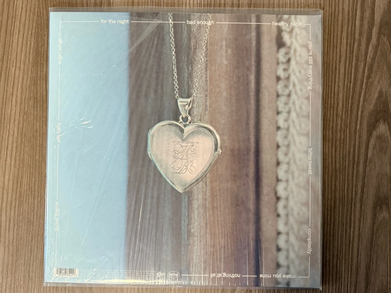 Madison Beer Signed Autographed On Cover Locket Vinyl SHIPS FAST, image 2