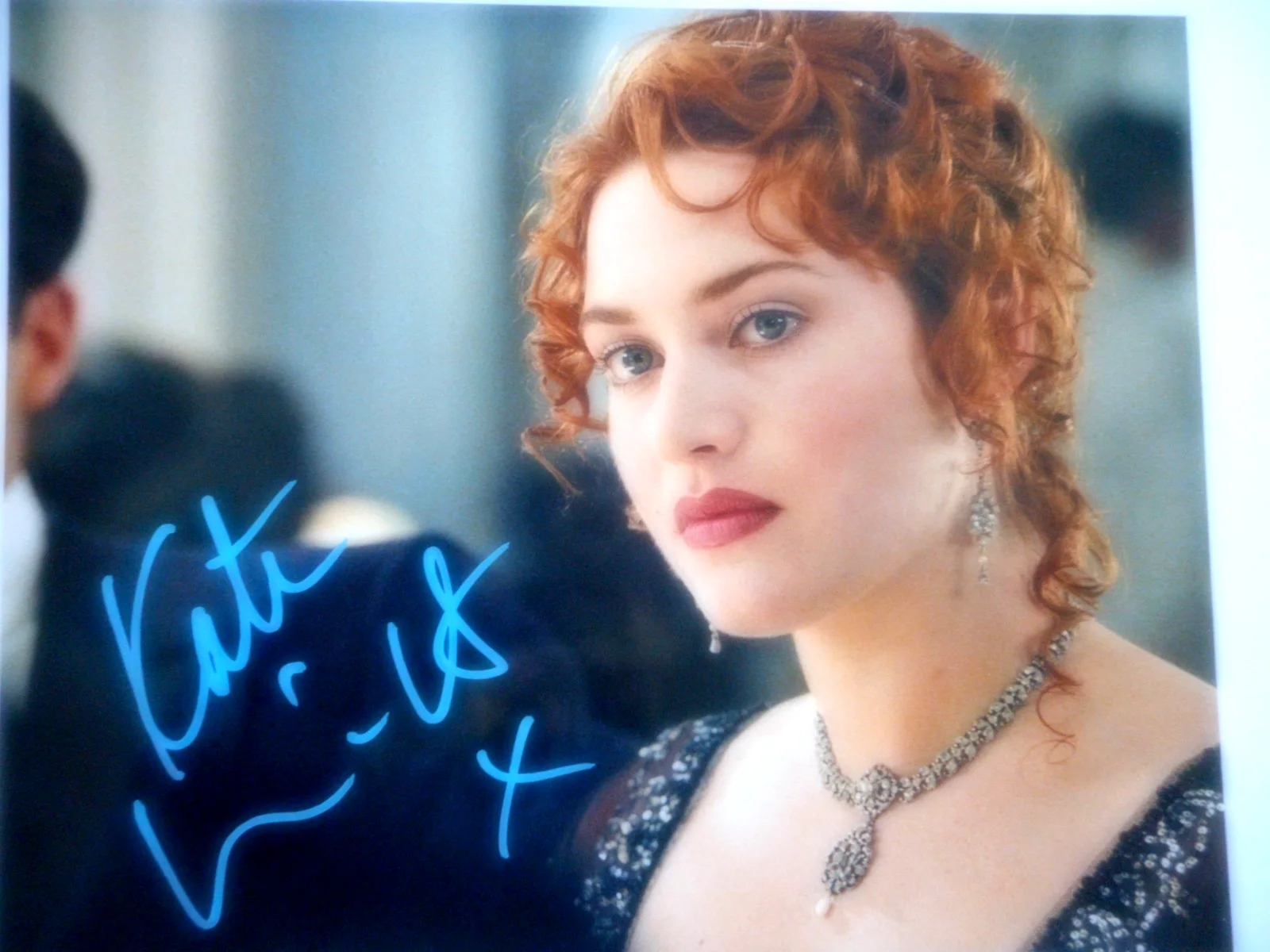 Kate Winslet — Kate Winslet Autographed Titanic (Rose) Pretty Young 8x10 Photo COA & #d Holo