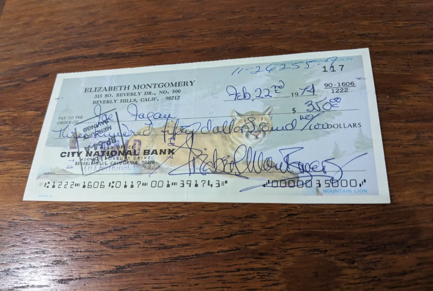 Elizabeth Montgomery Signed HAND WRITTEN Check Vintage Authentic Bewitched, image 2