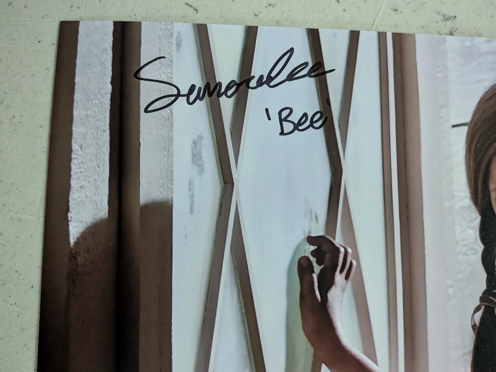 SAMARA LEE Signed 8x10 Photo Bee Annabelle Autograph JSA COA C, image 2