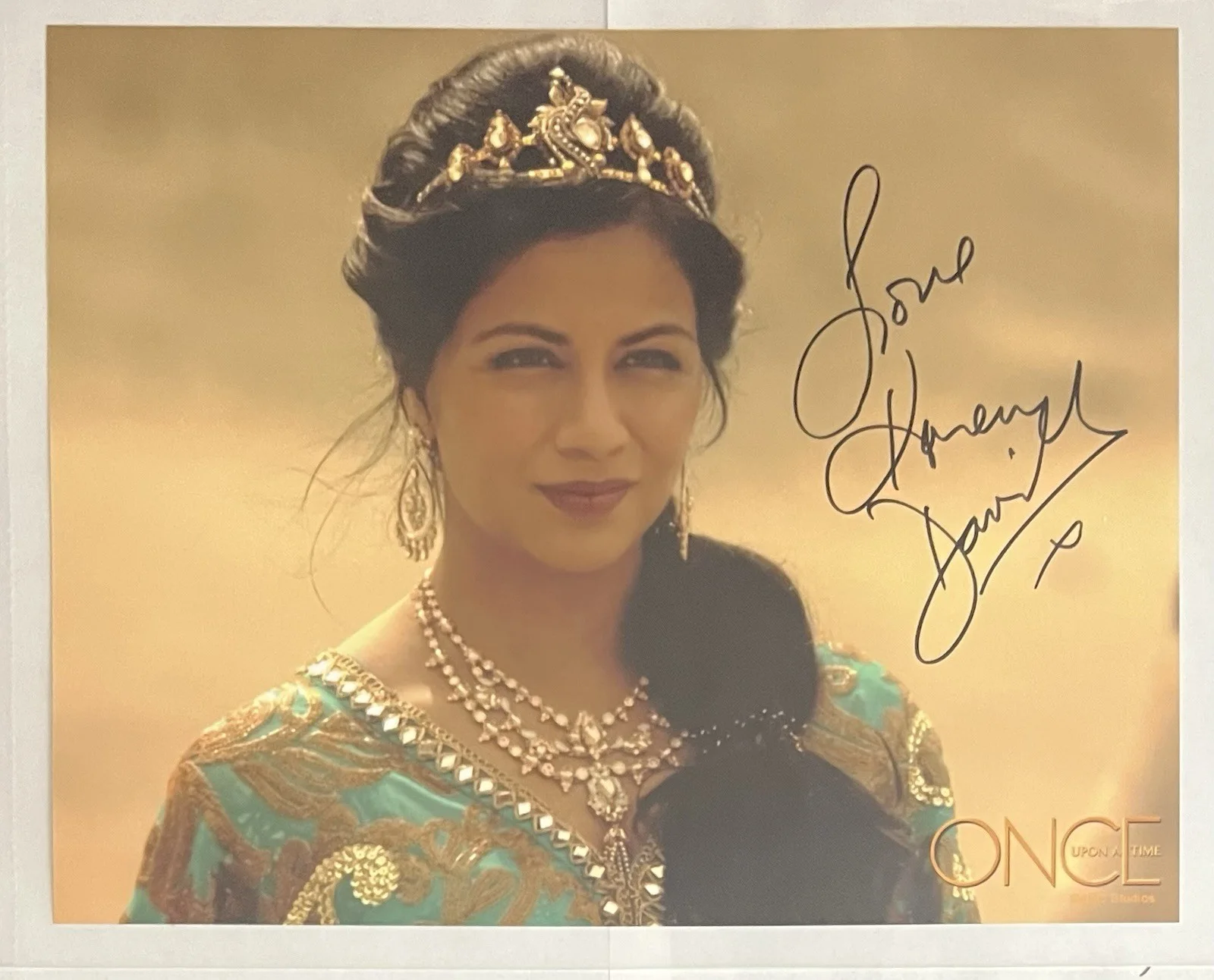 Karen David — Karen David SIGNED 8x10 Photo as Jasmine from Once Upon A Time CE COA 2018, изображение 5