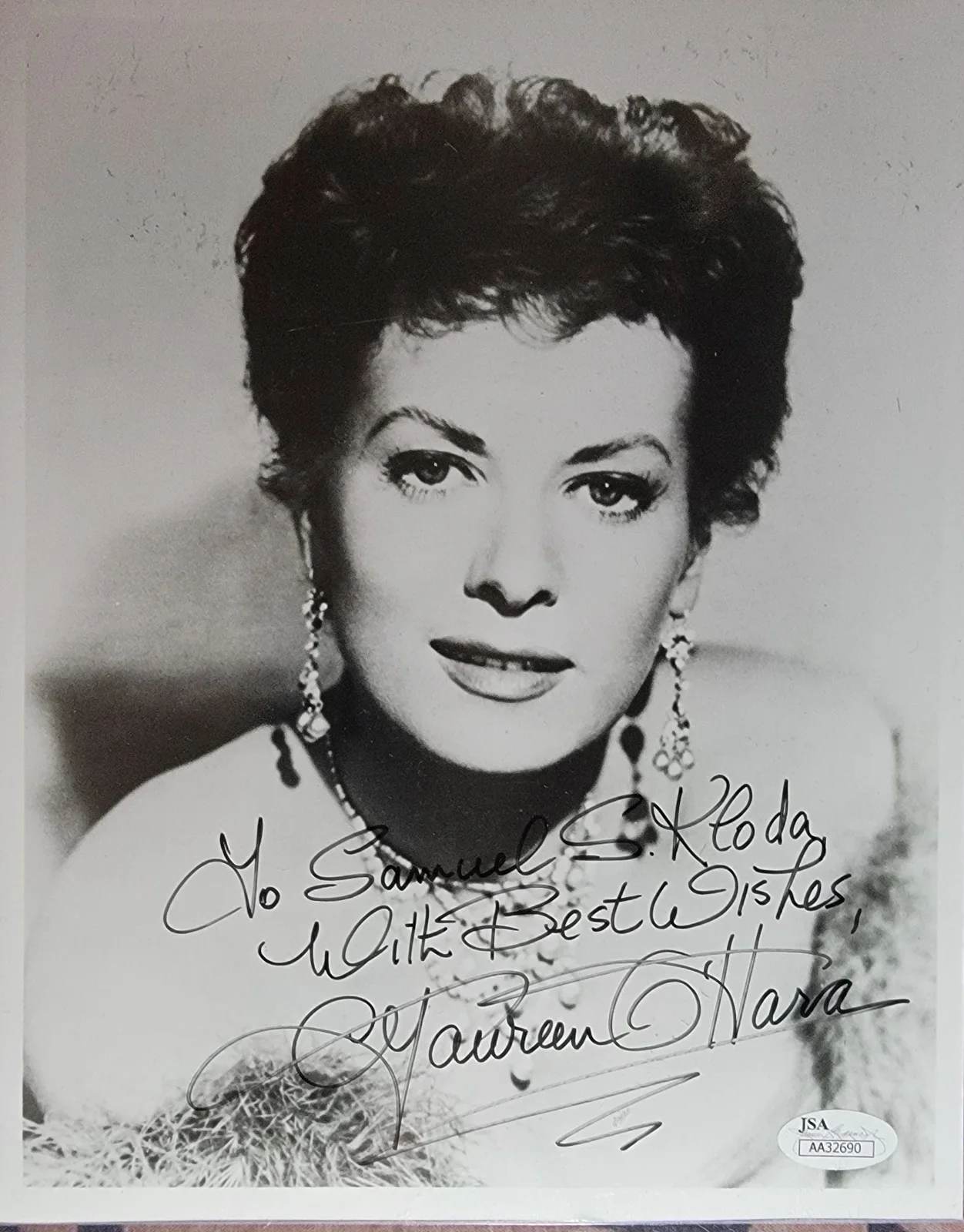 Maureen O'Hara — Maureen O'Hara Authentic Signed 8x10 Photo W/ JSA COA Miracle on 34th Street