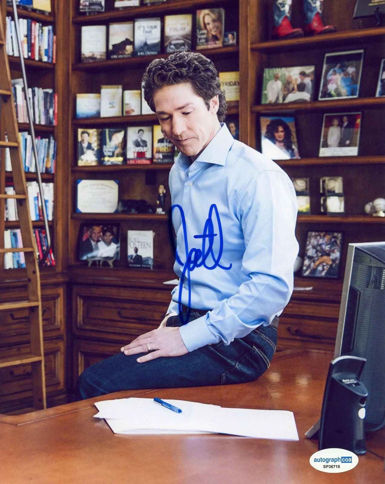 Joel Osteen — Joel Osteen AUTOGRAPH Signed Lakewood Church Pastor 8x10 Photo ACOA, изображение 2