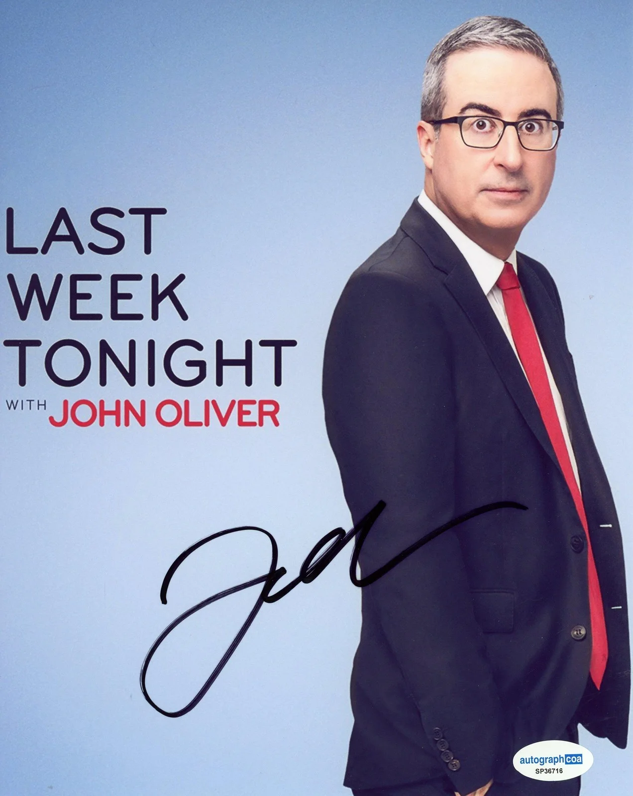 John Oliver — John Oliver "Last Week Tonight" AUTOGRAPH Signed Autographed 8x10 Photo ACOA, image 2