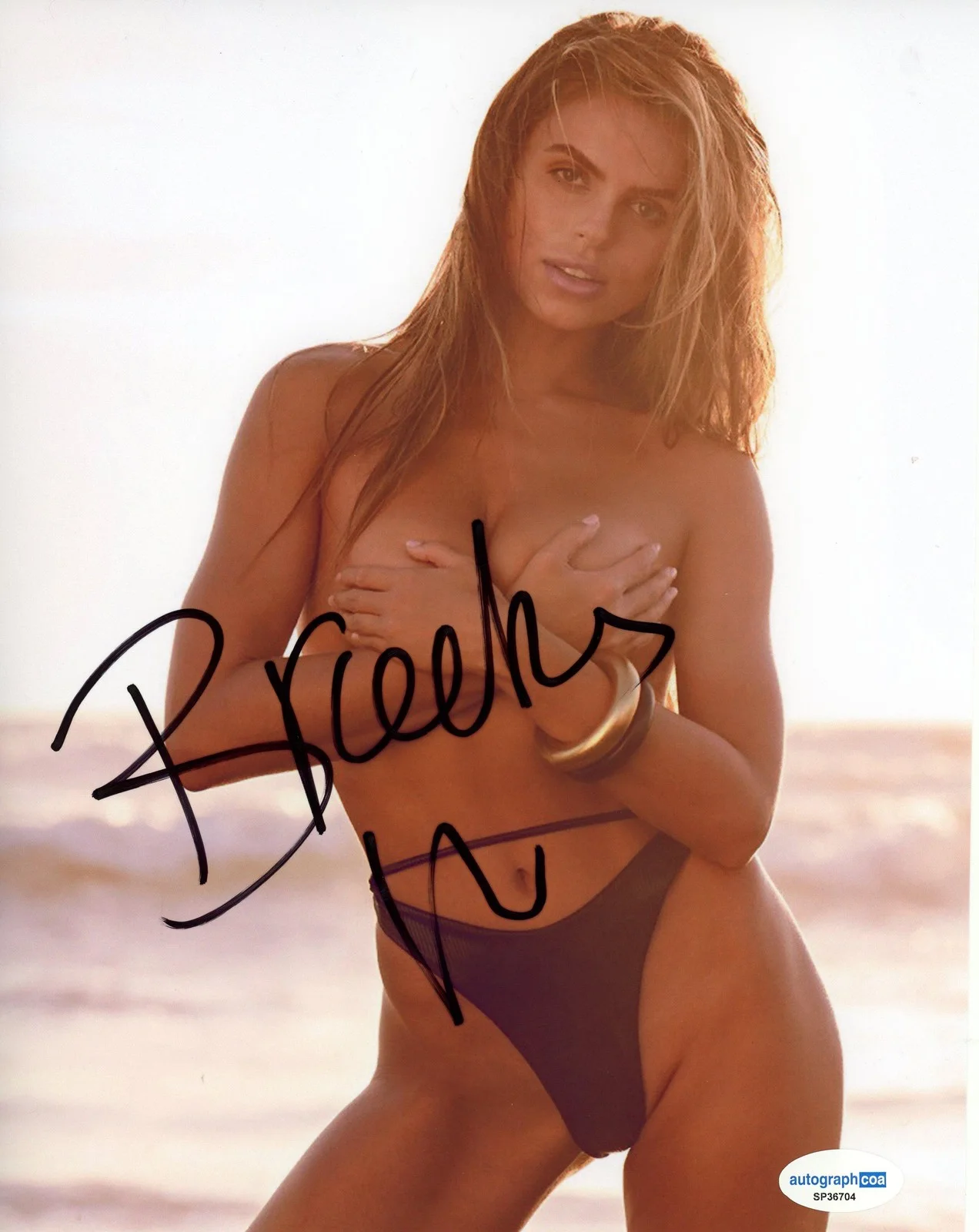 Brooks Nader — Brooks Nader AUTOGRAPH Signed Sports Illustrated Swimsuit Model 8x10 Photo D, изображение 2