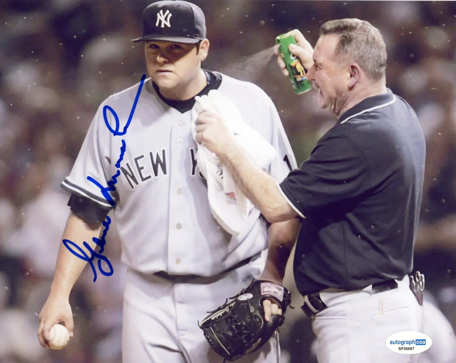 Gene Monahan — Gene Monahan AUTOGRAPH Signed New York Yankees Trainer 8x10 Photo ACOA, изображение 2