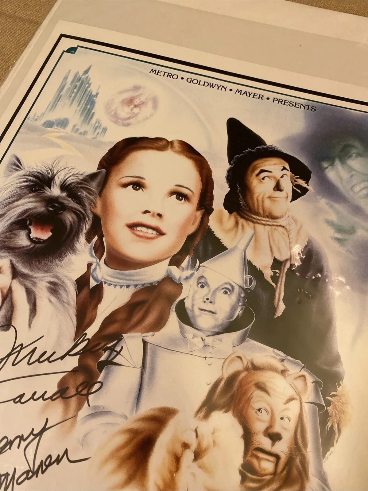Slover, Maren, Carroll — Mickey Carroll Jerry Maren Karl Slover Signed Wizard of Oz 11x17 Poster | JSA, изображение 3