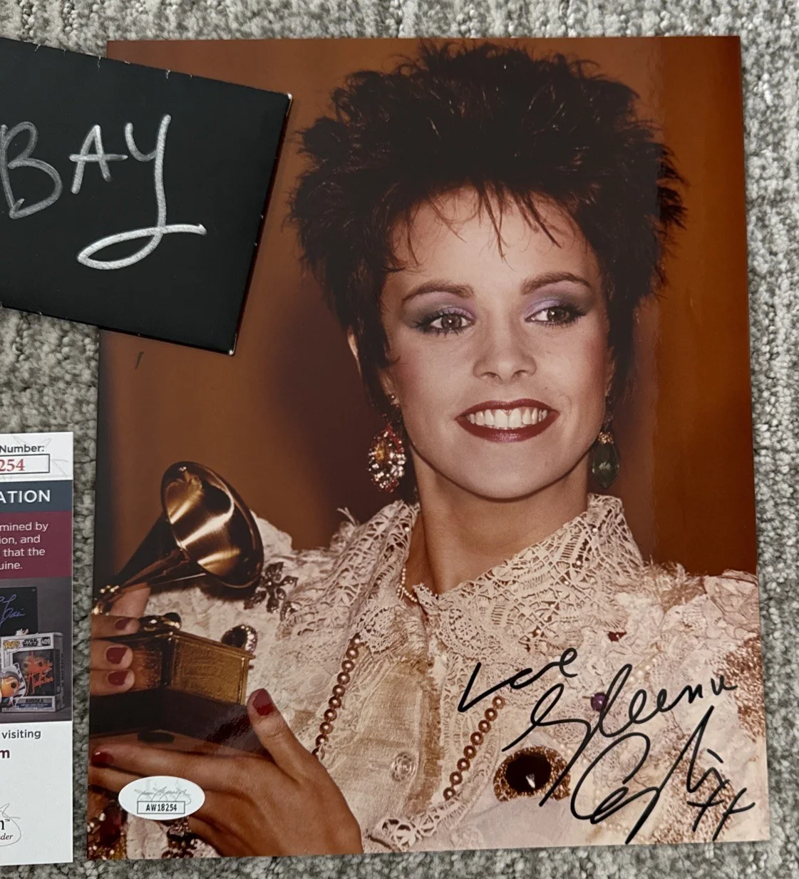 Grammy Pop Icon Sheena Easton Grammy Win SIGNED PHOTO COA JSA Autograph, image 2