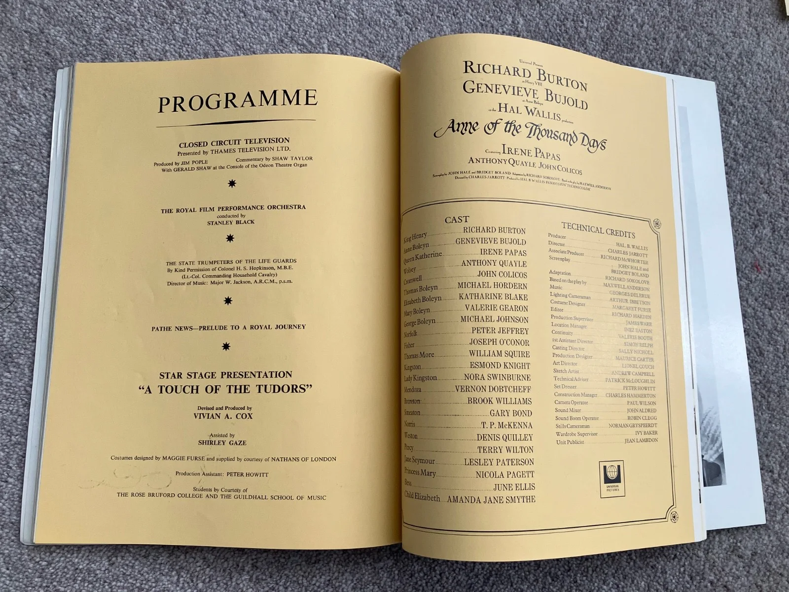 Anne of the Thousand Days Royal Film Performance 1970 Brochure Programme London, изображение 4