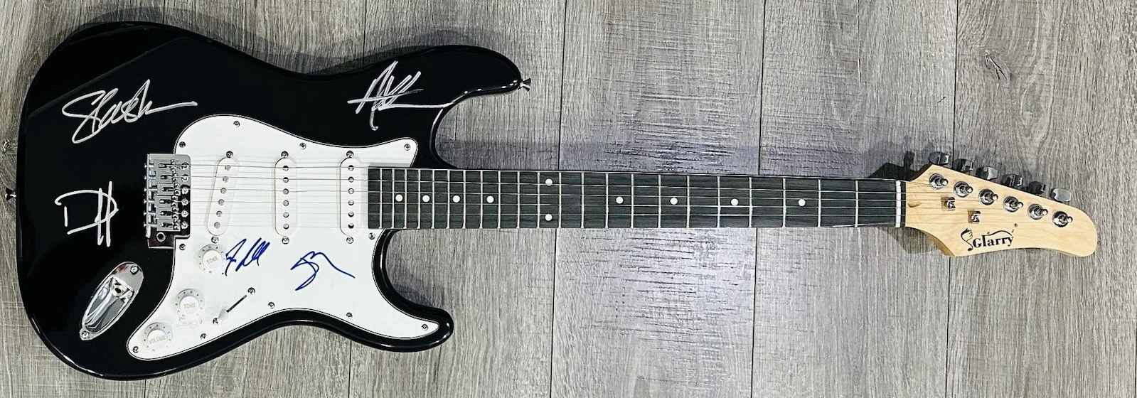 Guns N Roses Signed Guitar Axl Rose Duff Steven Adler Izzy Slash Autographed JSA, image 2