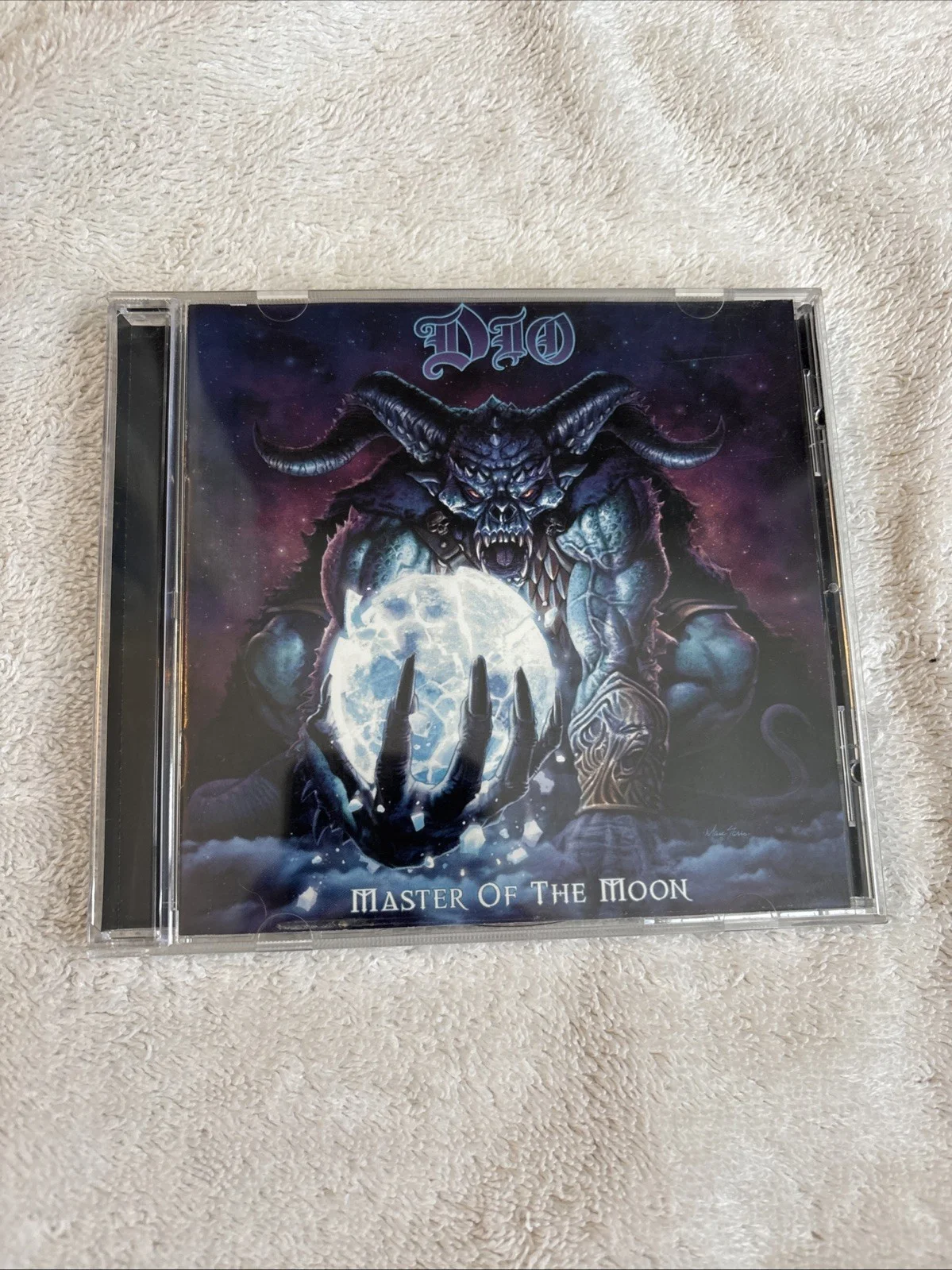 DIO Ronnie James Signed Autographed- Inner Sleeve. Master Of The Moon CD, image 3