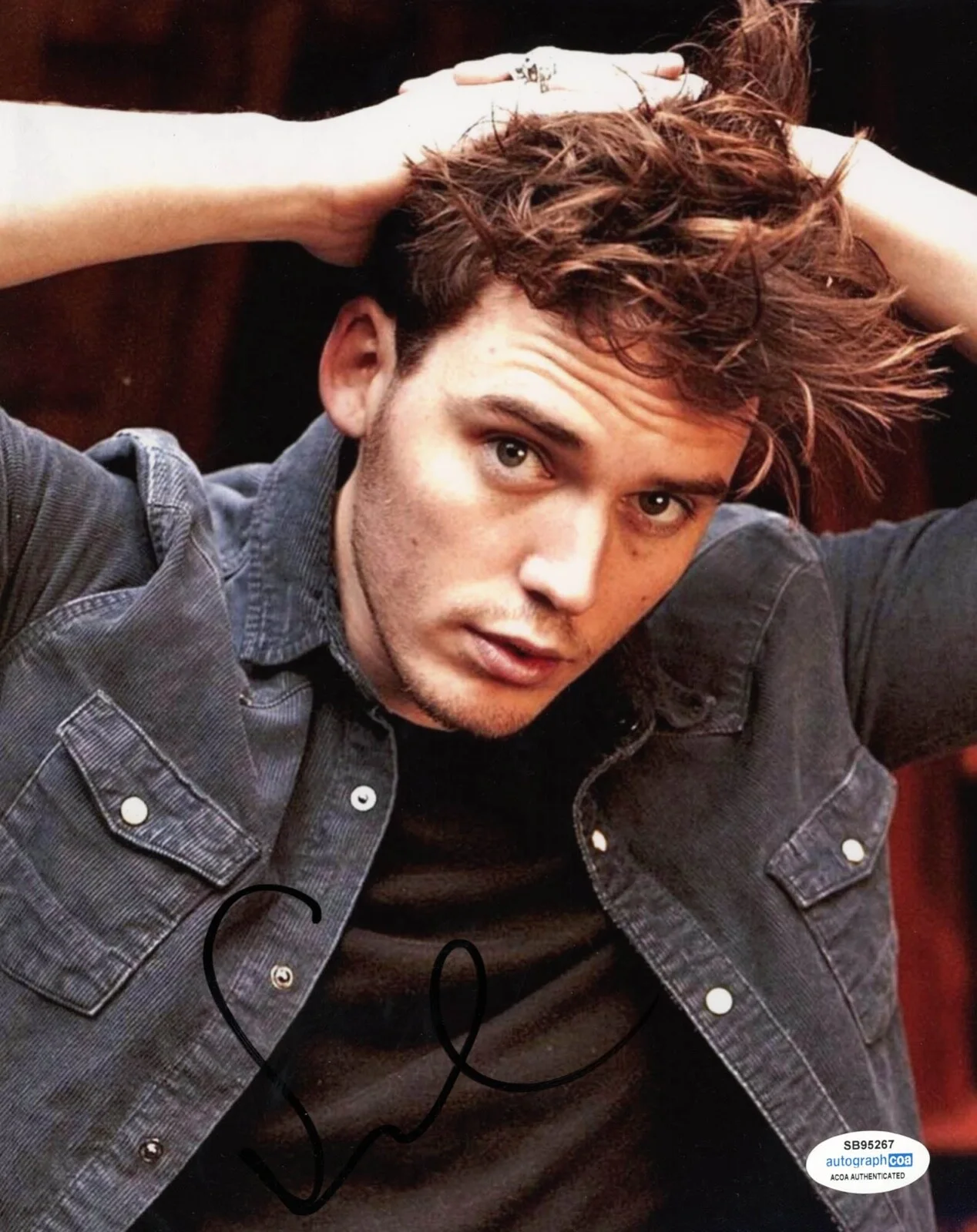 Sam Claflin — Sam Claflin signed 8X10 PHOTO b Proof HUNGER GAMES Daisy Jones & The Six ACOA, image 3