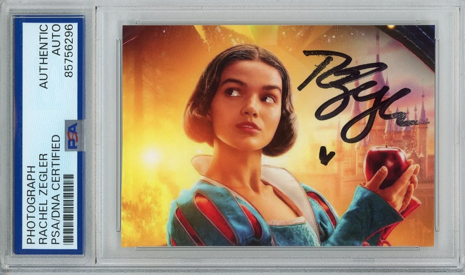 Rachel Zegler — DISNEY SNOW WHITE & 7 DWARFS SIGNED PHOTOGRAPH PICTURE RACHEL ZEGLER PSA DNA COA