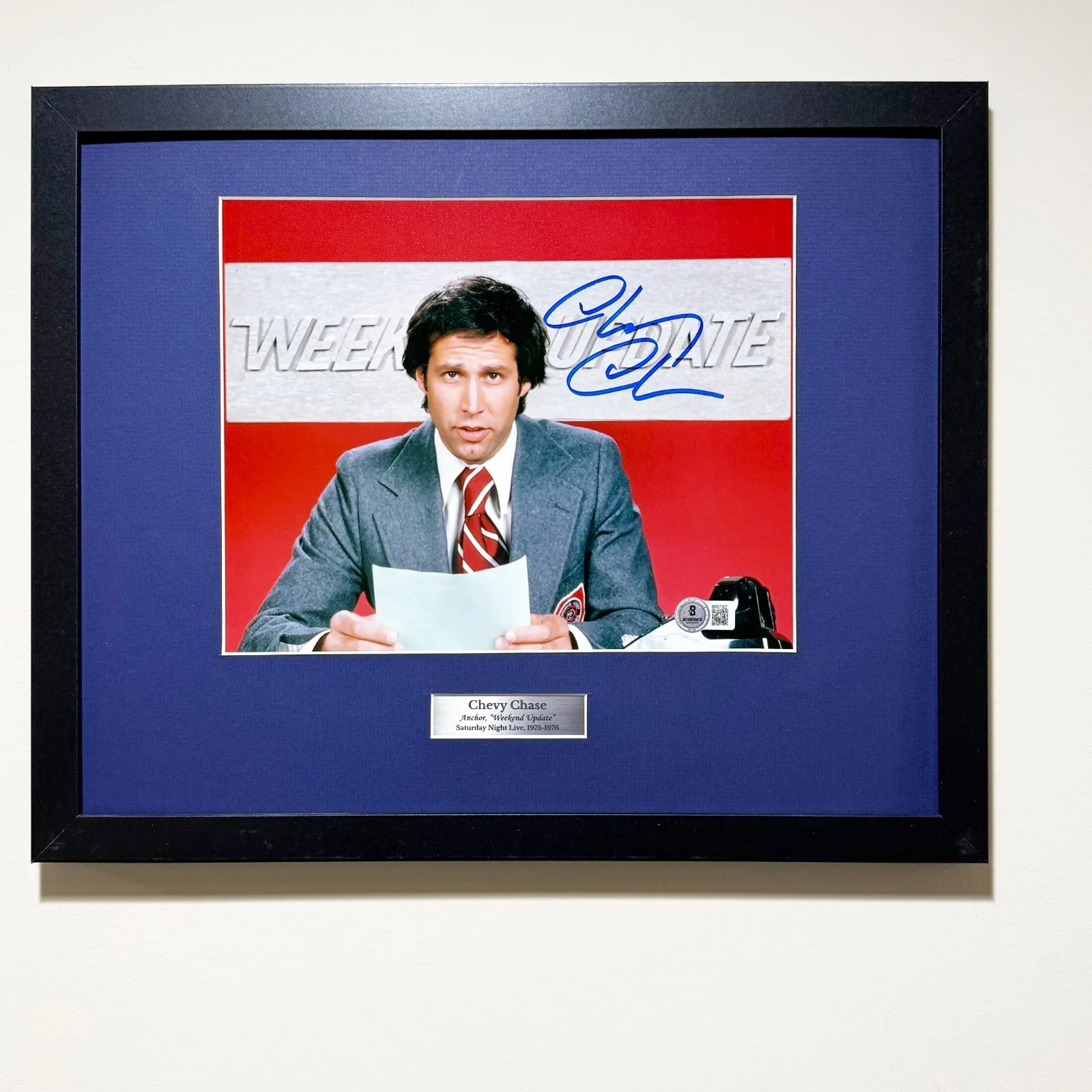 Chevy Chase — CHEVY CHASE SIGNED SNL WEEKEND UPDATE PHOTO | BAS AUTHENTICATED, image 2