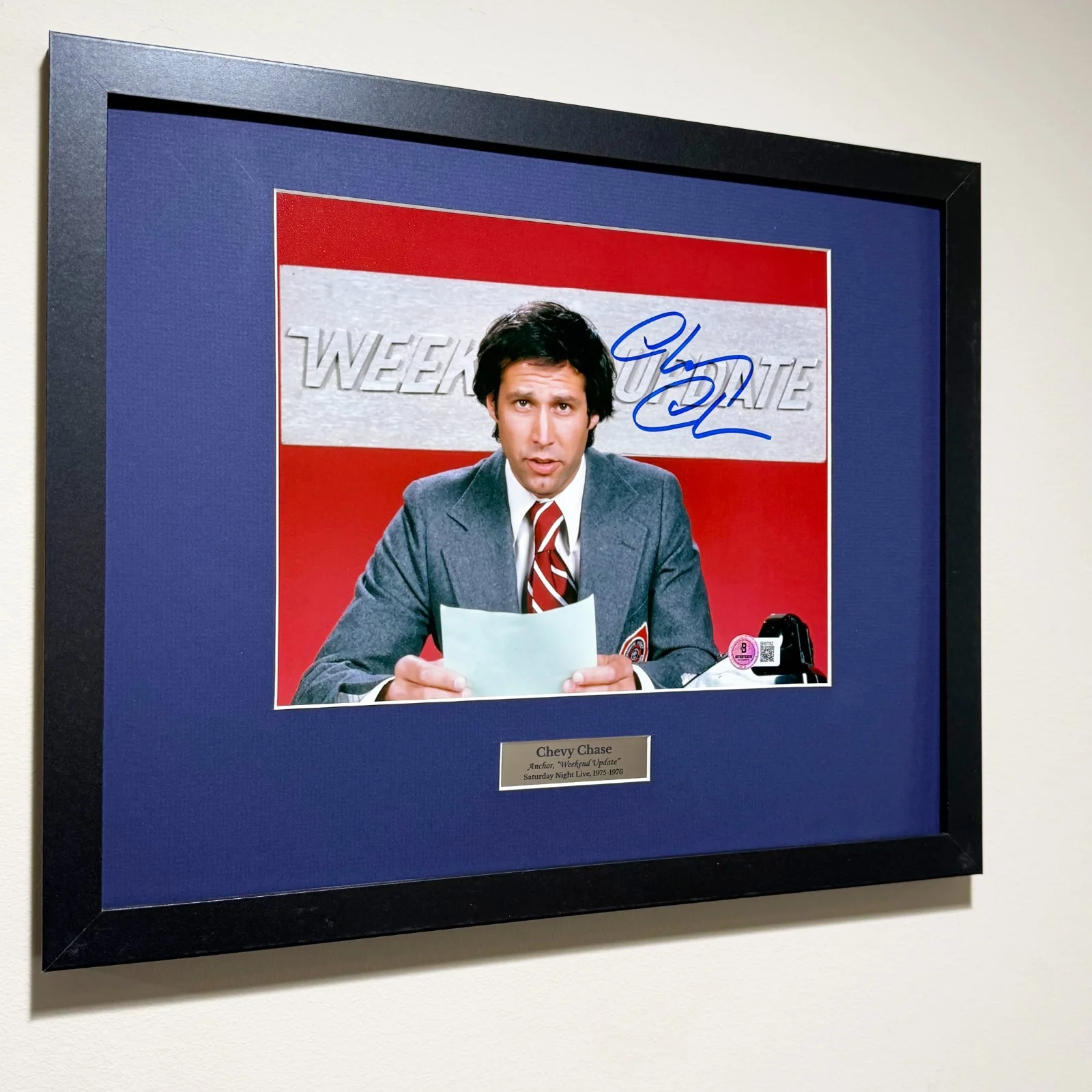 Chevy Chase — CHEVY CHASE SIGNED SNL WEEKEND UPDATE PHOTO | BAS AUTHENTICATED, image 4