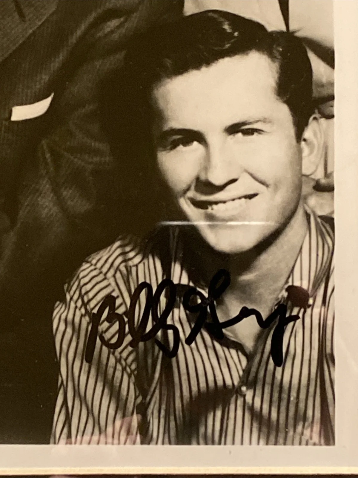 Robert Young, Jane Wyatt, Billy Gray, Elinor Donahue, Lauren Chap — "Father Knows Best" Cast Autographed SIGNED 5x 8x10 B&W Framed Photo COA, изображение 3