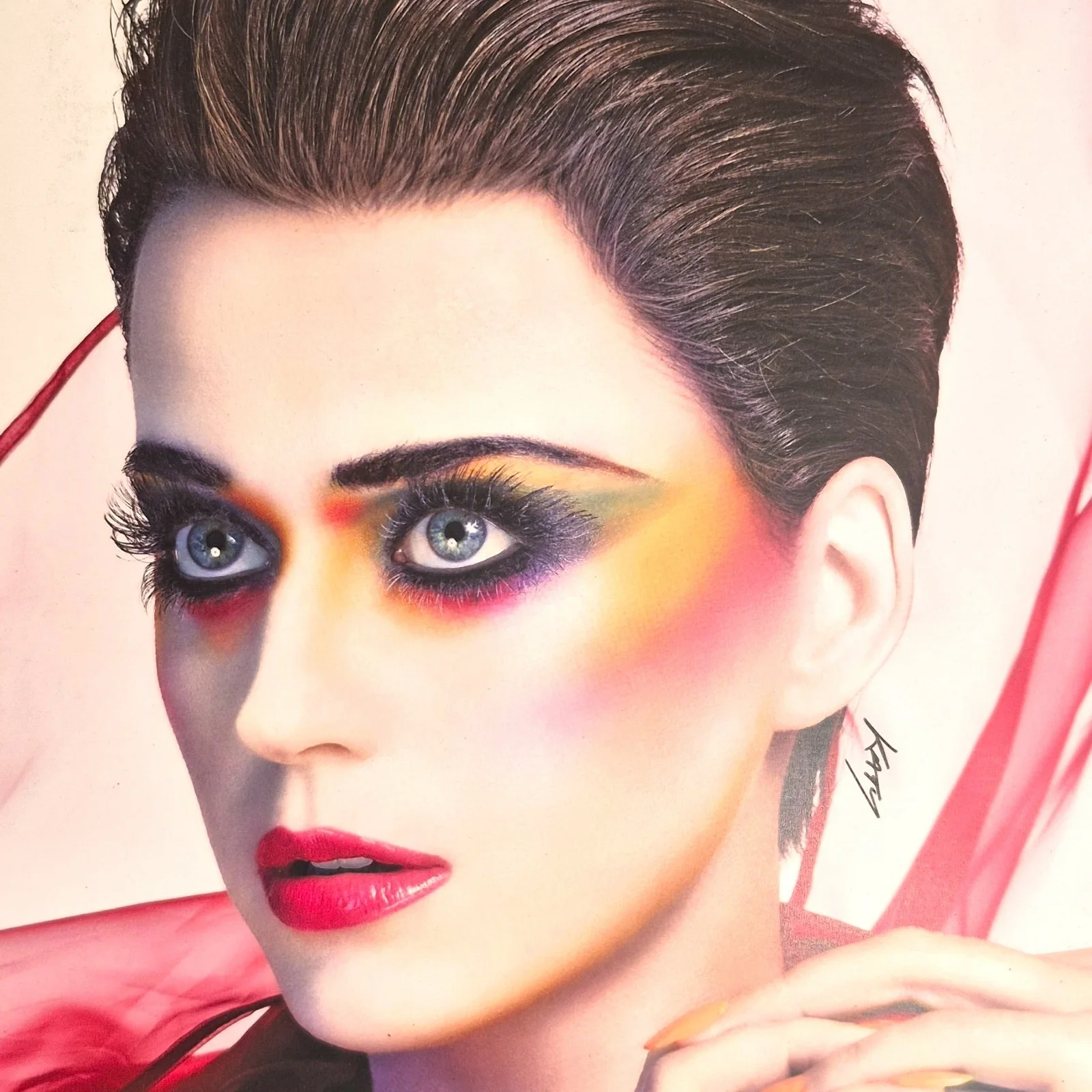(#1) Katy Perry – Witness (2017) Autographed 12x12 Photo Print - Beckett, изображение 2