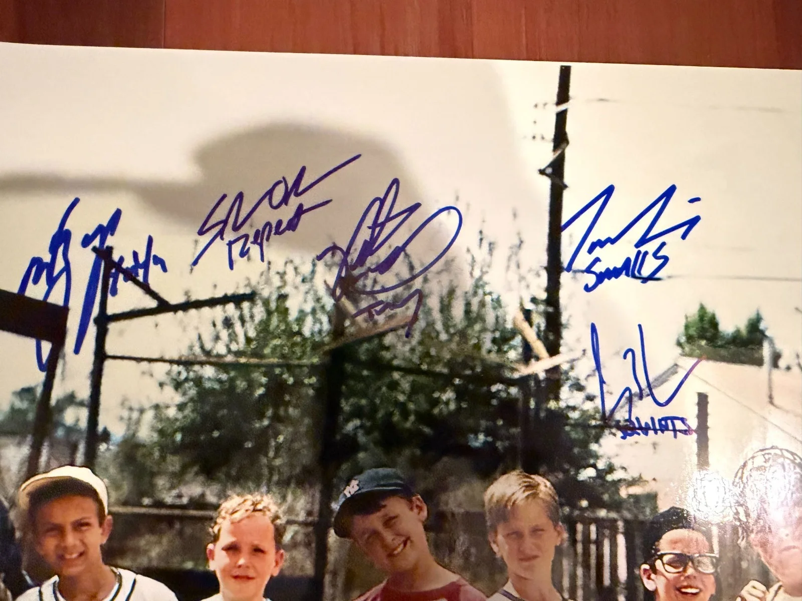 Tom Guiry — The Sandlot Movie Cast signed autographed 16x20 Photo 7 Signatures Beckett COA, изображение 3