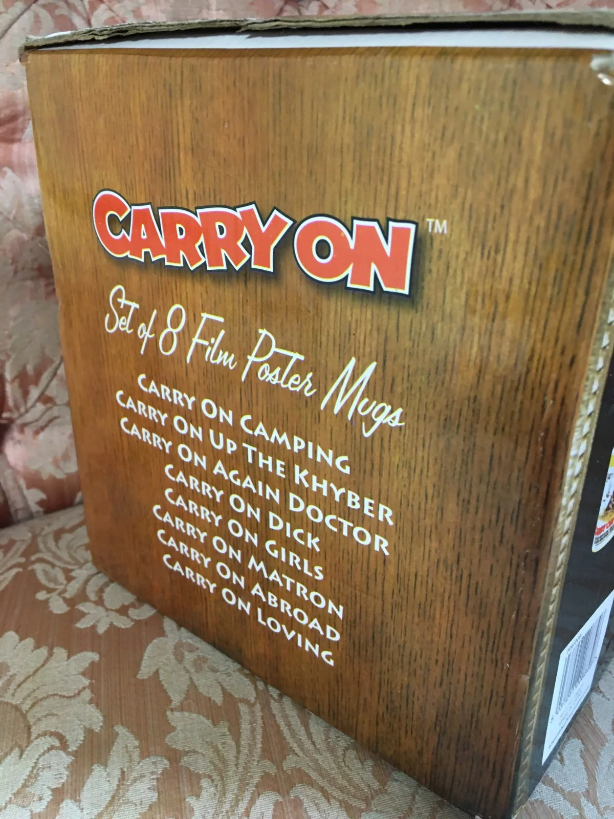 Carry On Set Of 8 Film Poster Mugs/Cups in Original Box - Unused - Rare, изображение 4