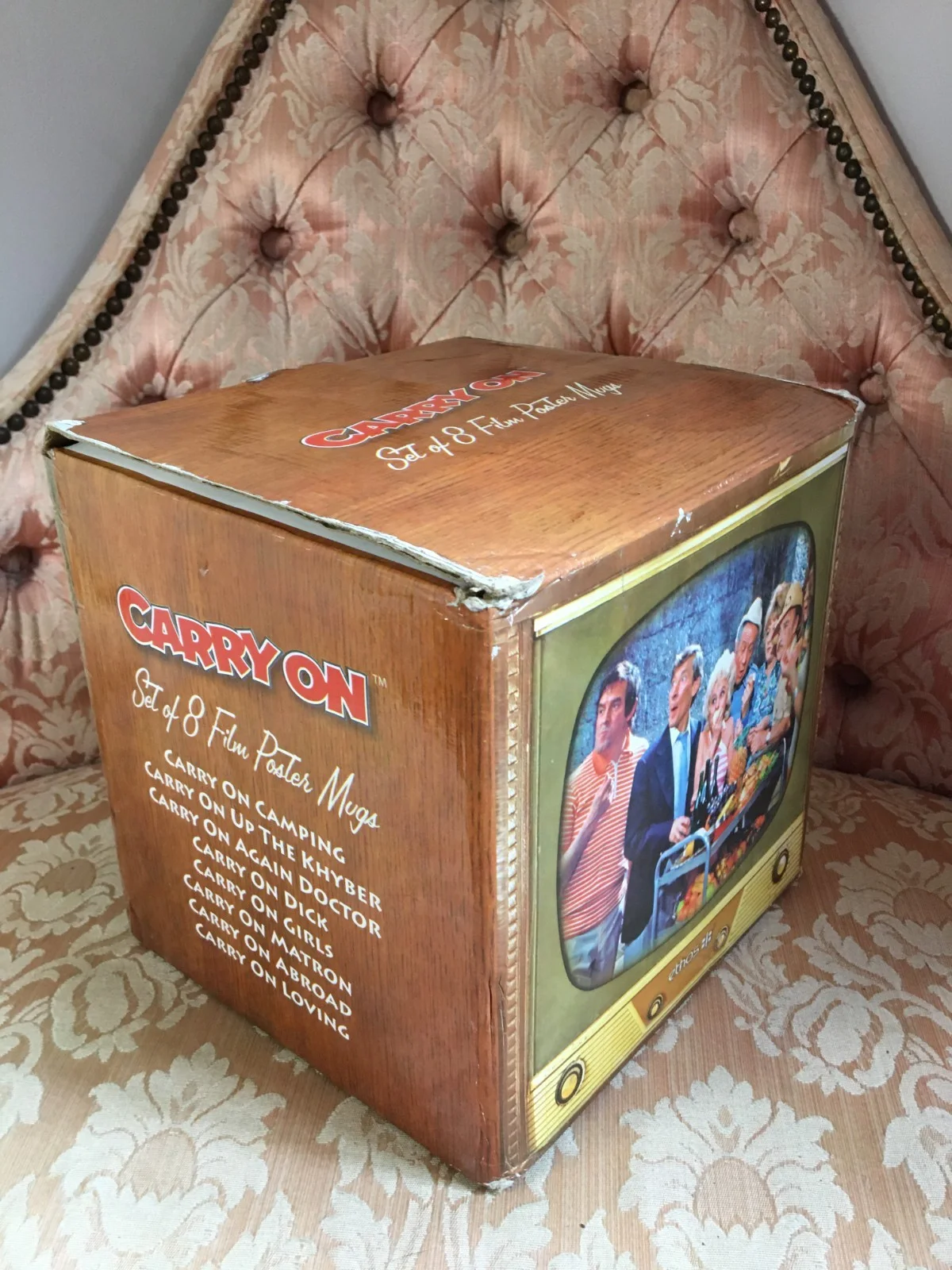 Carry On Set Of 8 Film Poster Mugs/Cups in Original Box - Unused - Rare, изображение 5