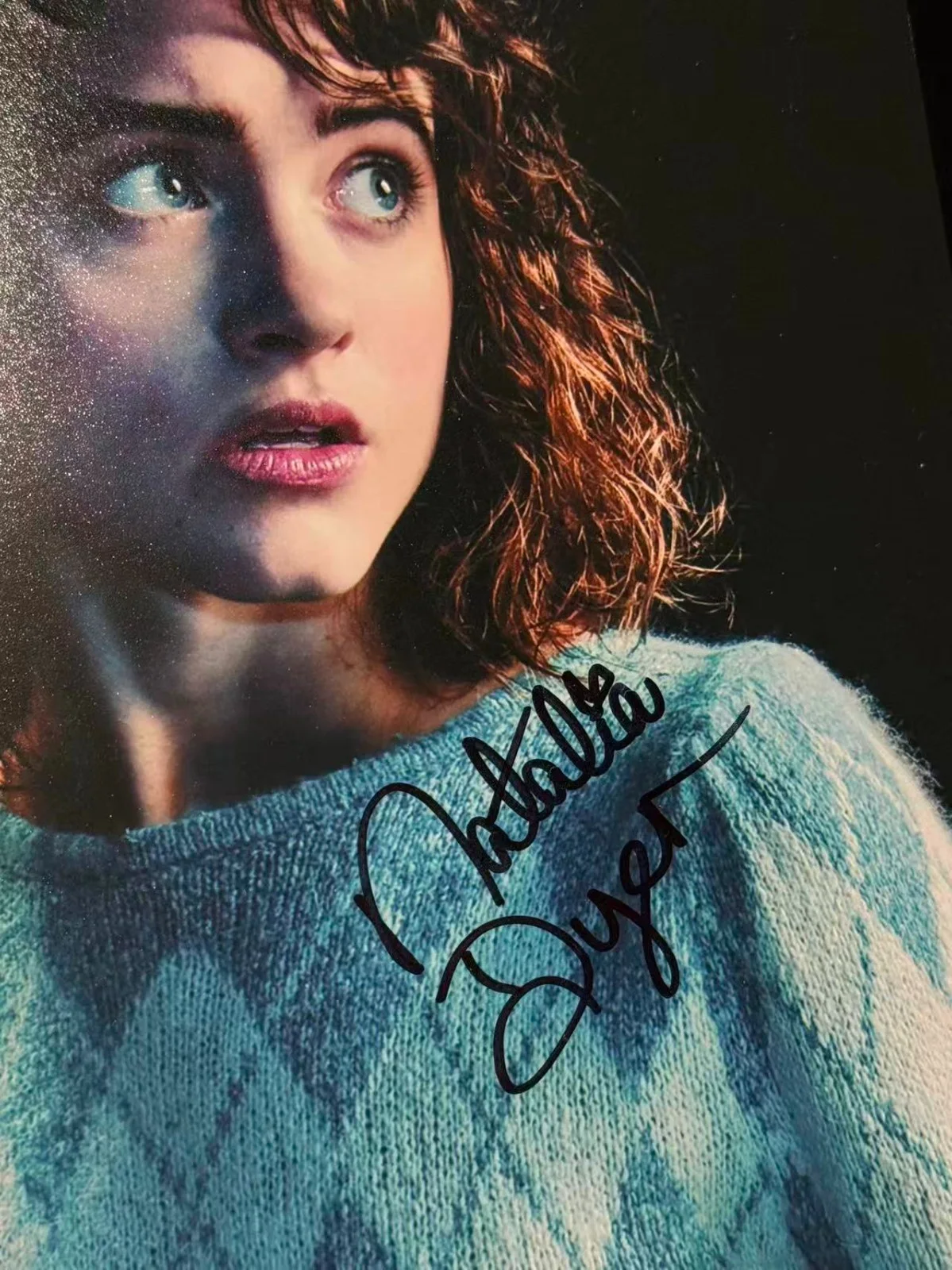 Natalia Dyer — NATALIA DYER signed 8x10 Photo autographed - STRANGER THINGS, image 2