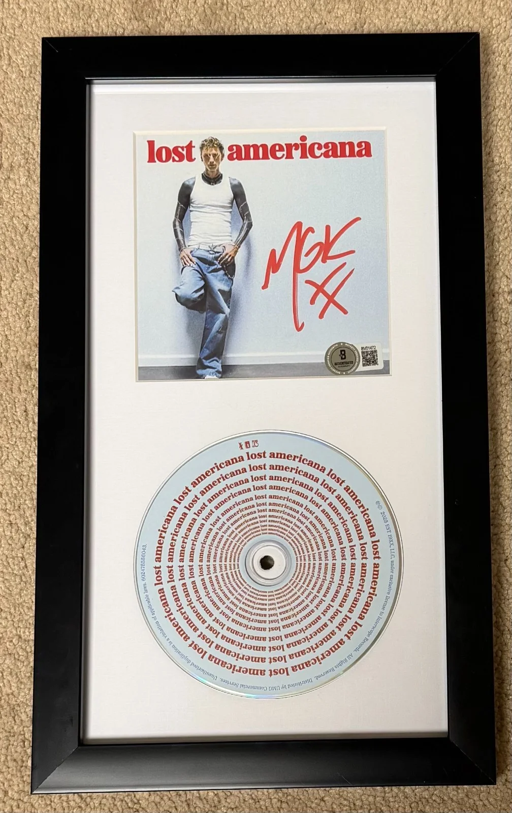 FRAMED MGK Lost Americana CD Signed Autographed Machine Gun Kelly Beckett BAS, изображение 2