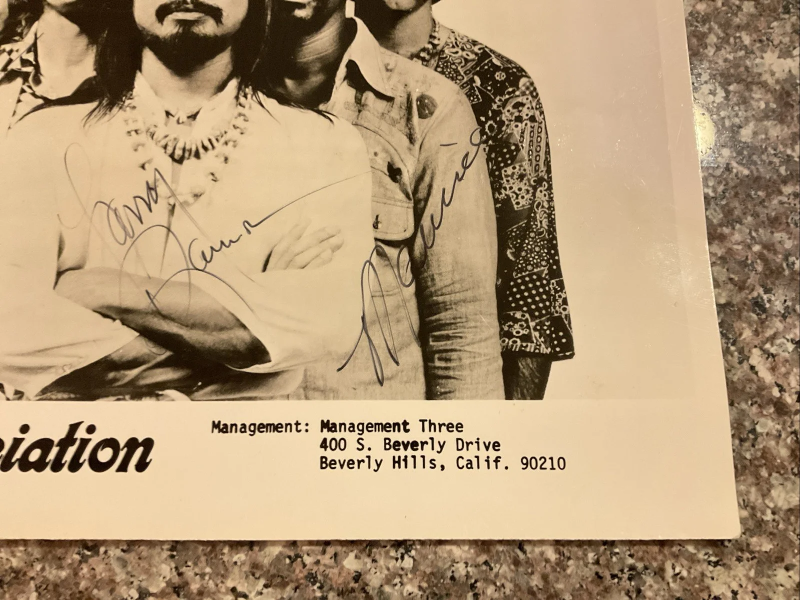The Association band hand SIGNED 8x10 Photo No COA 5 Signatures, изображение 4
