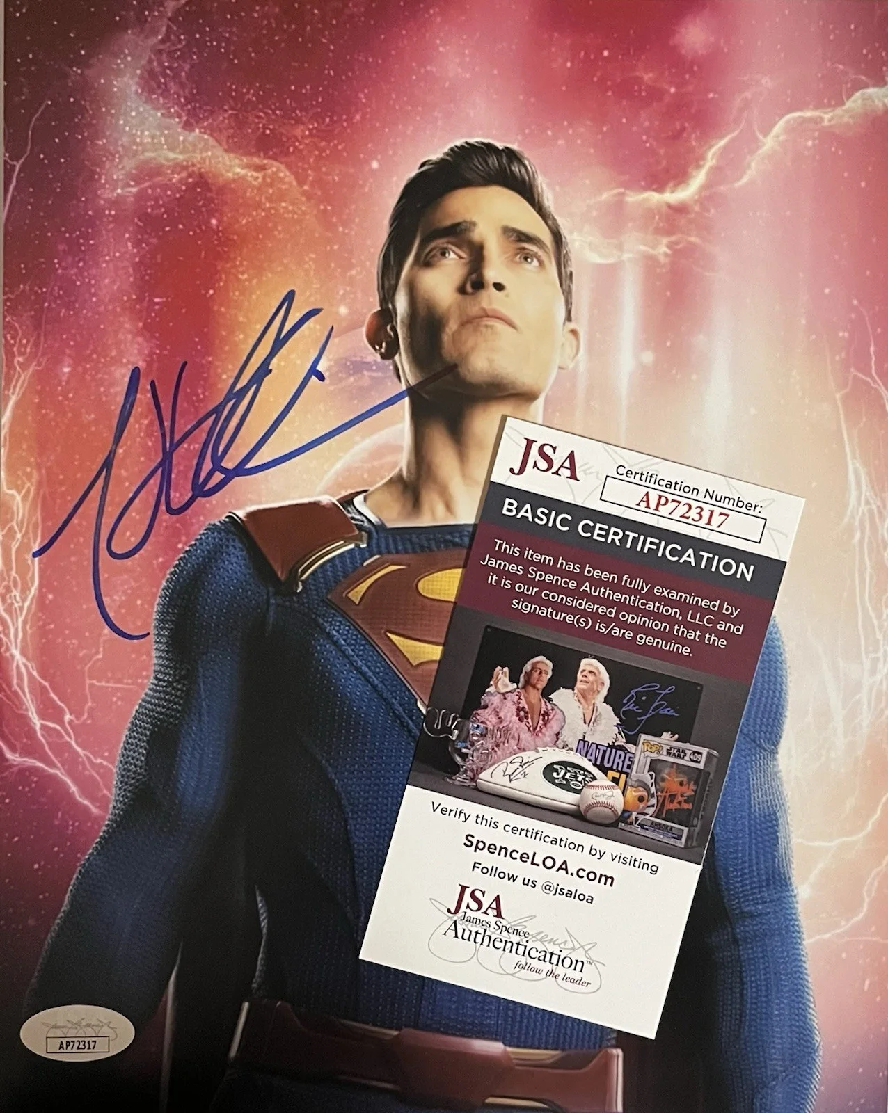 Tyler Hoechlin — TYLER HOECHLIN SIGNED 8X10 PHOTO “SUPERMAN & LOIS " As Superman, JSA COA, image 3